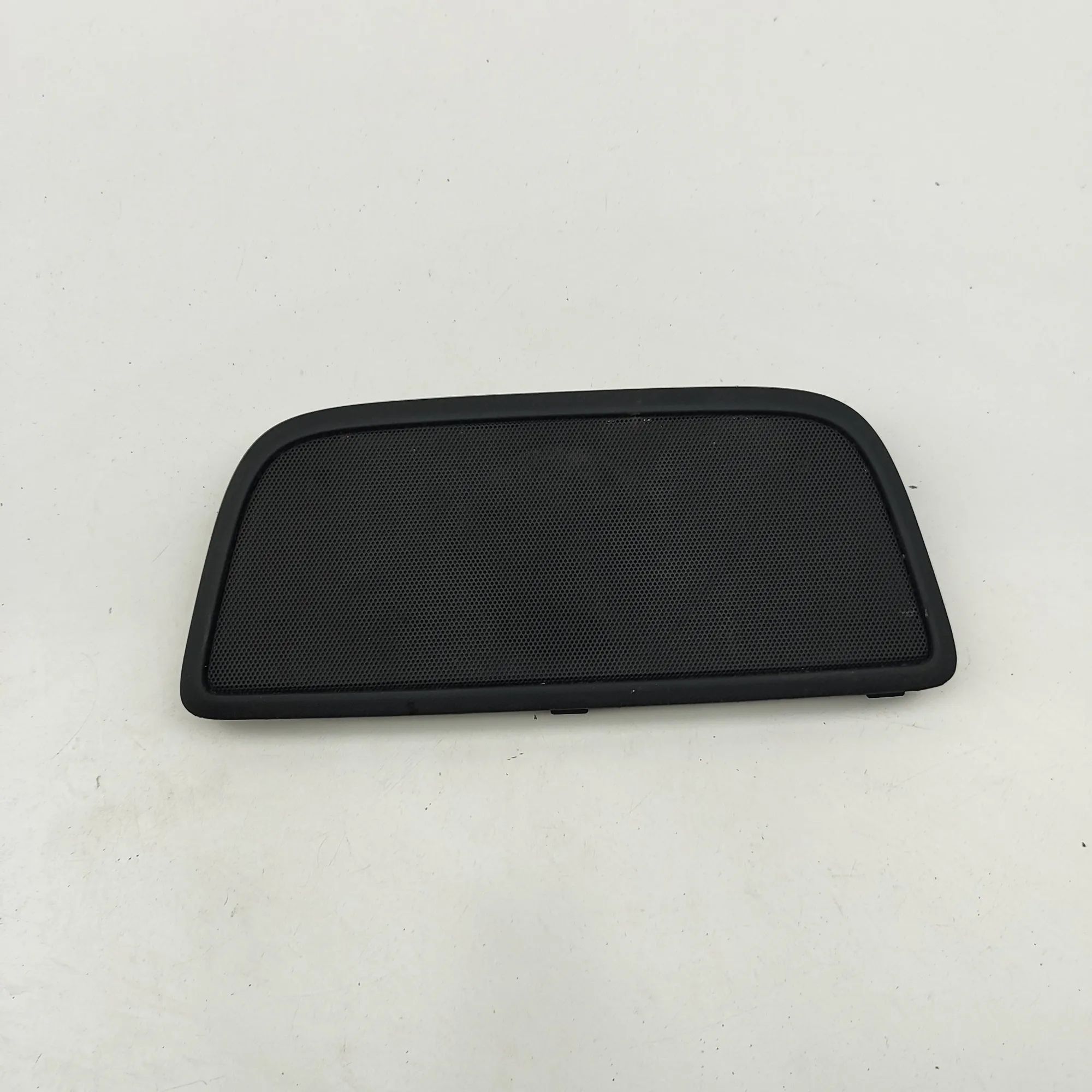 Chevrolet Camaro Speaker cover Speaker cover — CHEVROLET CAMARO (2009-2015) — ...