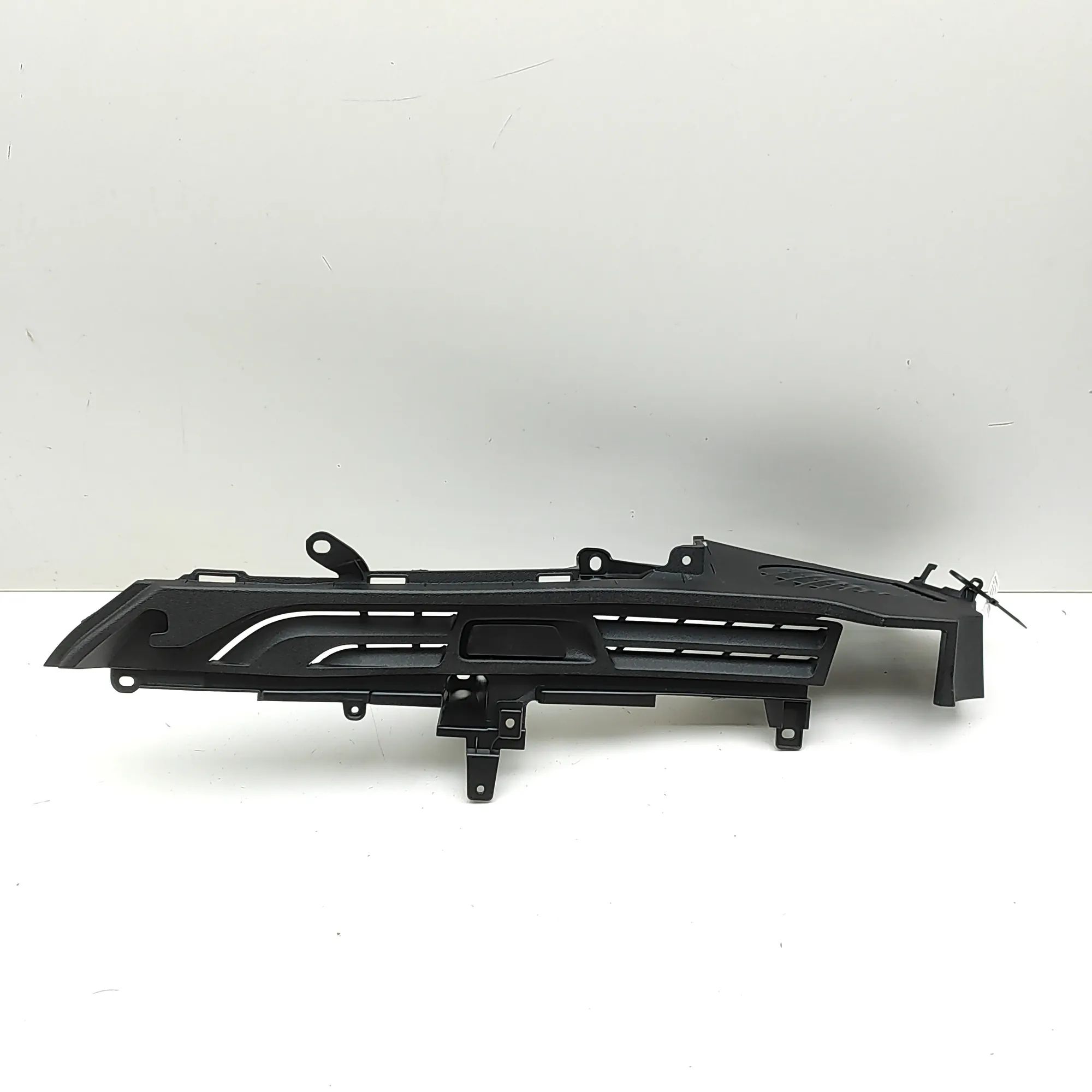 BMW X5 (G05) Trunk Boot Trim Trunk Boot Trim — BMW X5 (G05) (2018-...) — 743...