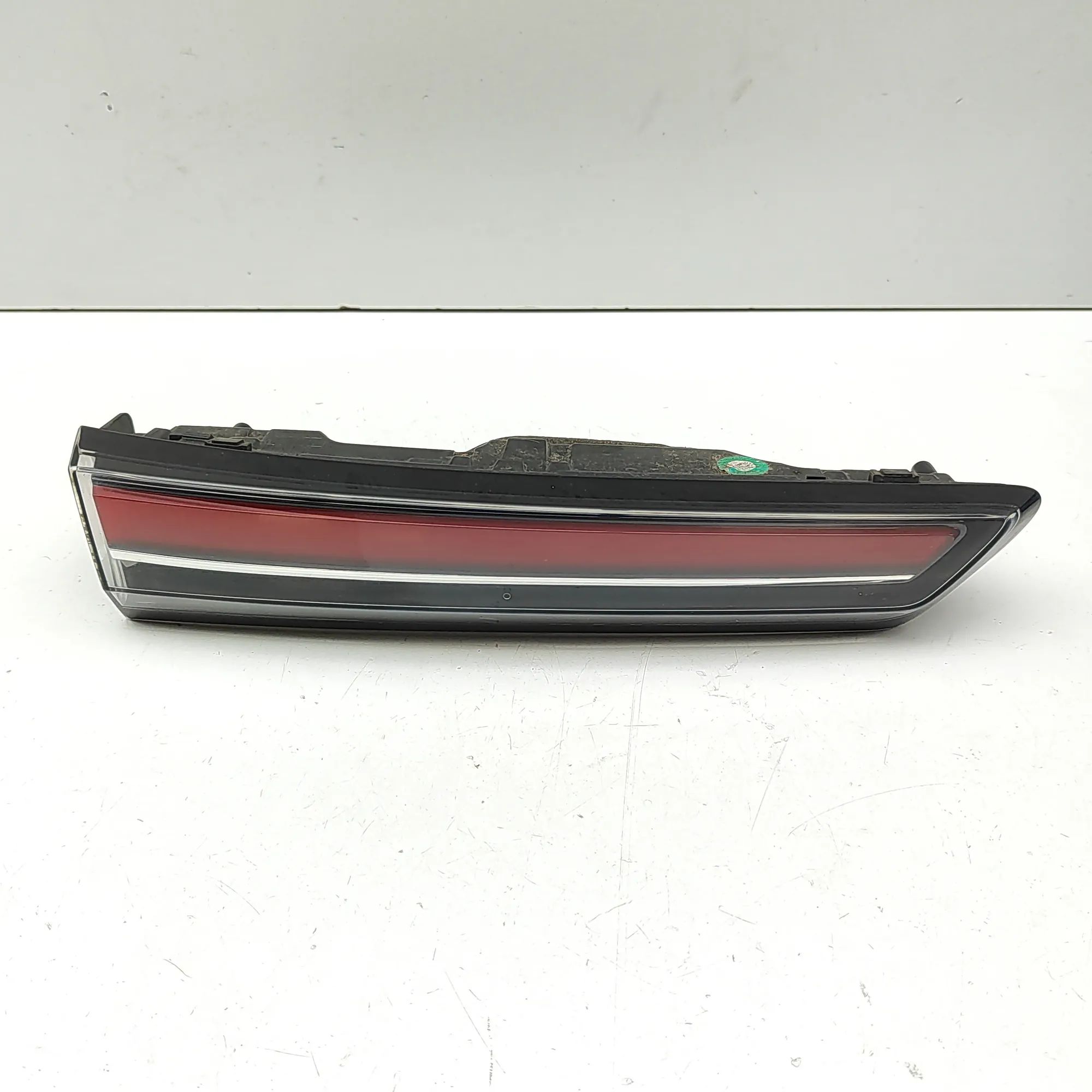Opel Mokka (B) Left Side Tailgate Tail Light Left Side Tailgate Tail Light — OPEL MOKKA (202...