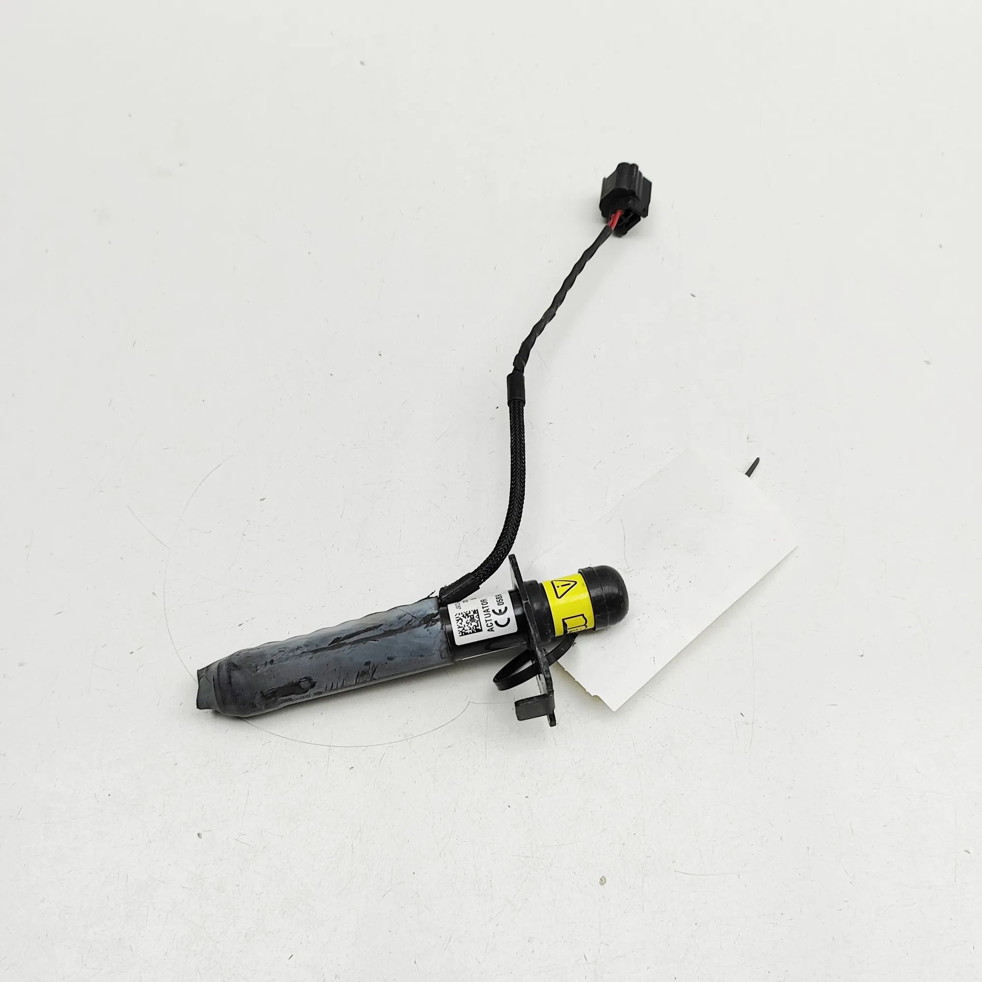 Land Rover Range Rover Evoque Hood Hinge Actuator Hood Hinge Actuator — LAND ROVER RANGE ROVER EV...