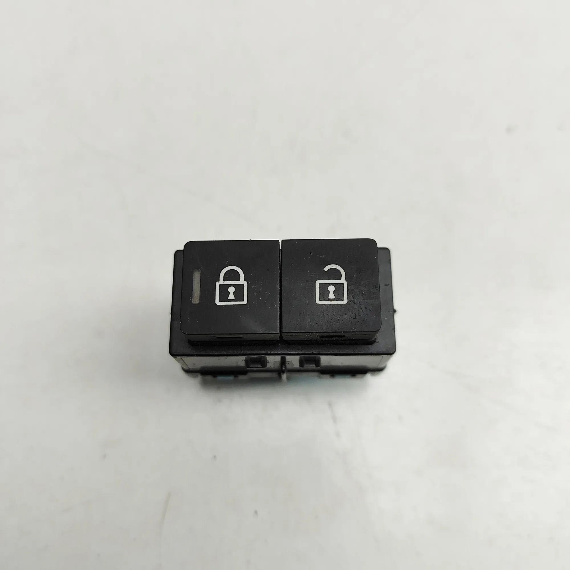 Land Rover Discovery Central locking Switch Central Locking Switch — LAND ROVER DISCOVERY (...