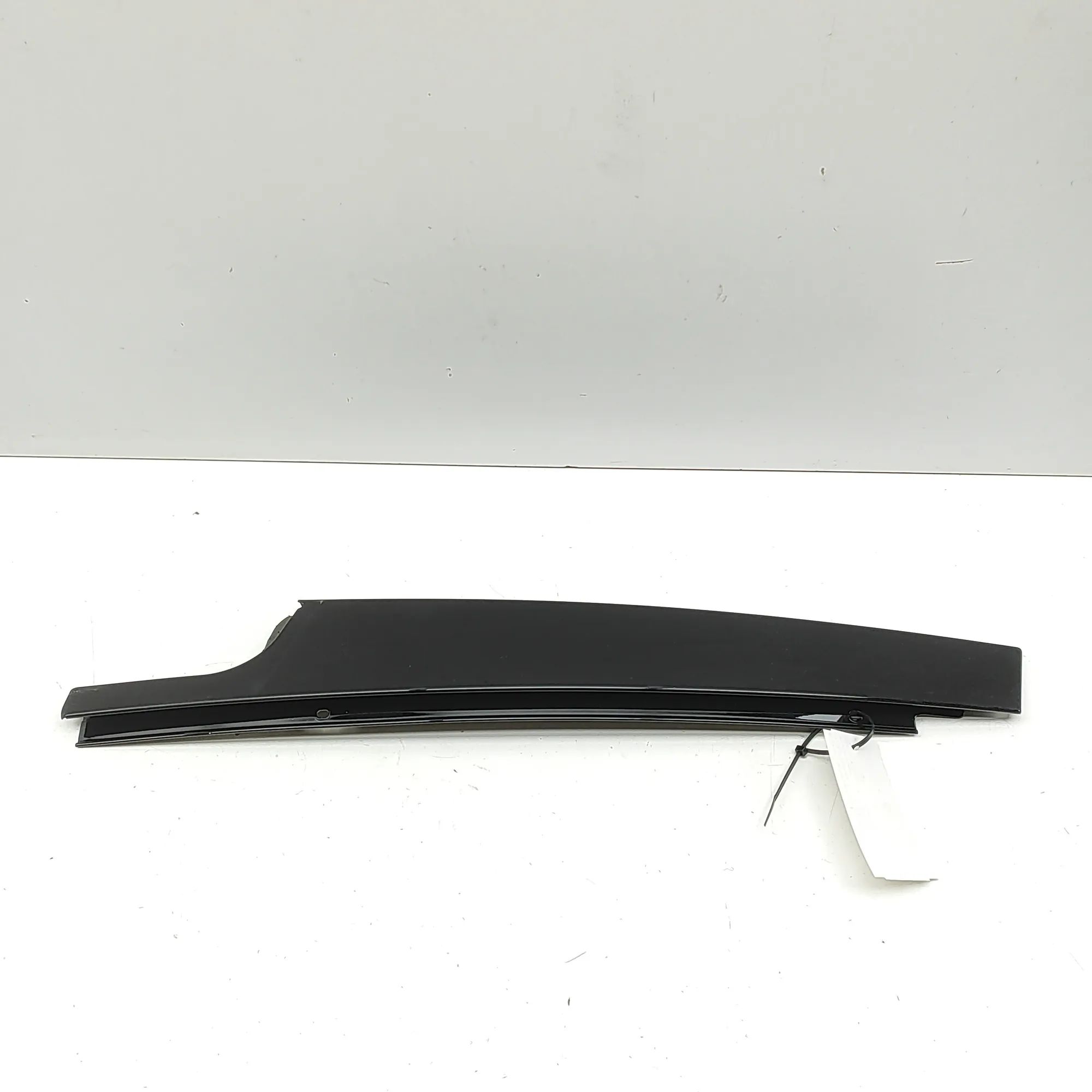 BMW X5 (G05) Vertical door trim — front right Vertical door trim — front right — BMW X5 (G05)...