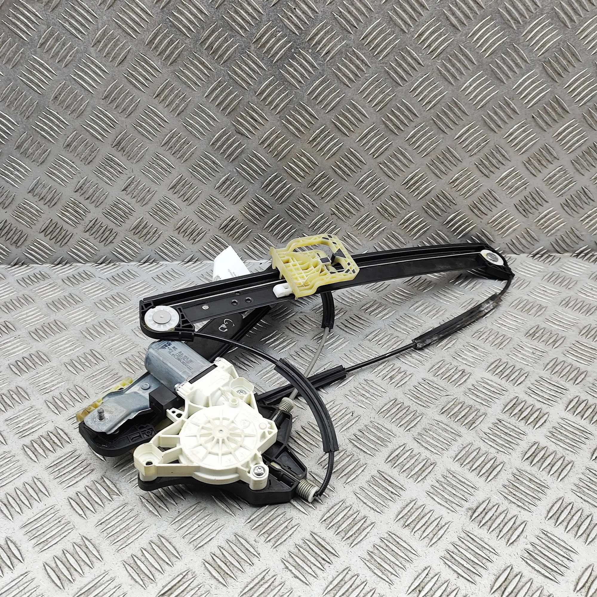 Audi e-tron Rear Right Door Window Regulator Rear Right Door Window Regulator — AUDI E-TRON ...