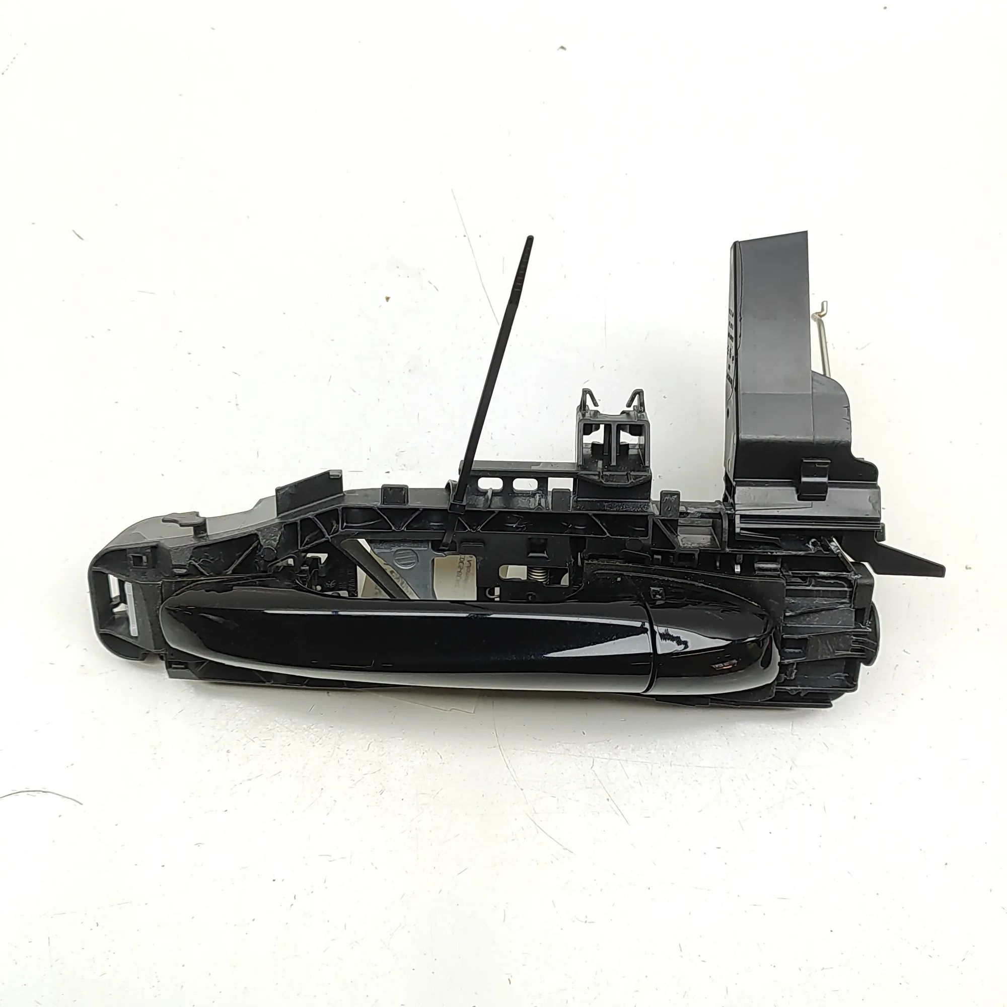 Mercedes-Benz GLA / EQA (H247) Exterior door handle — front right Exterior door handle — front right — MERCEDES B...