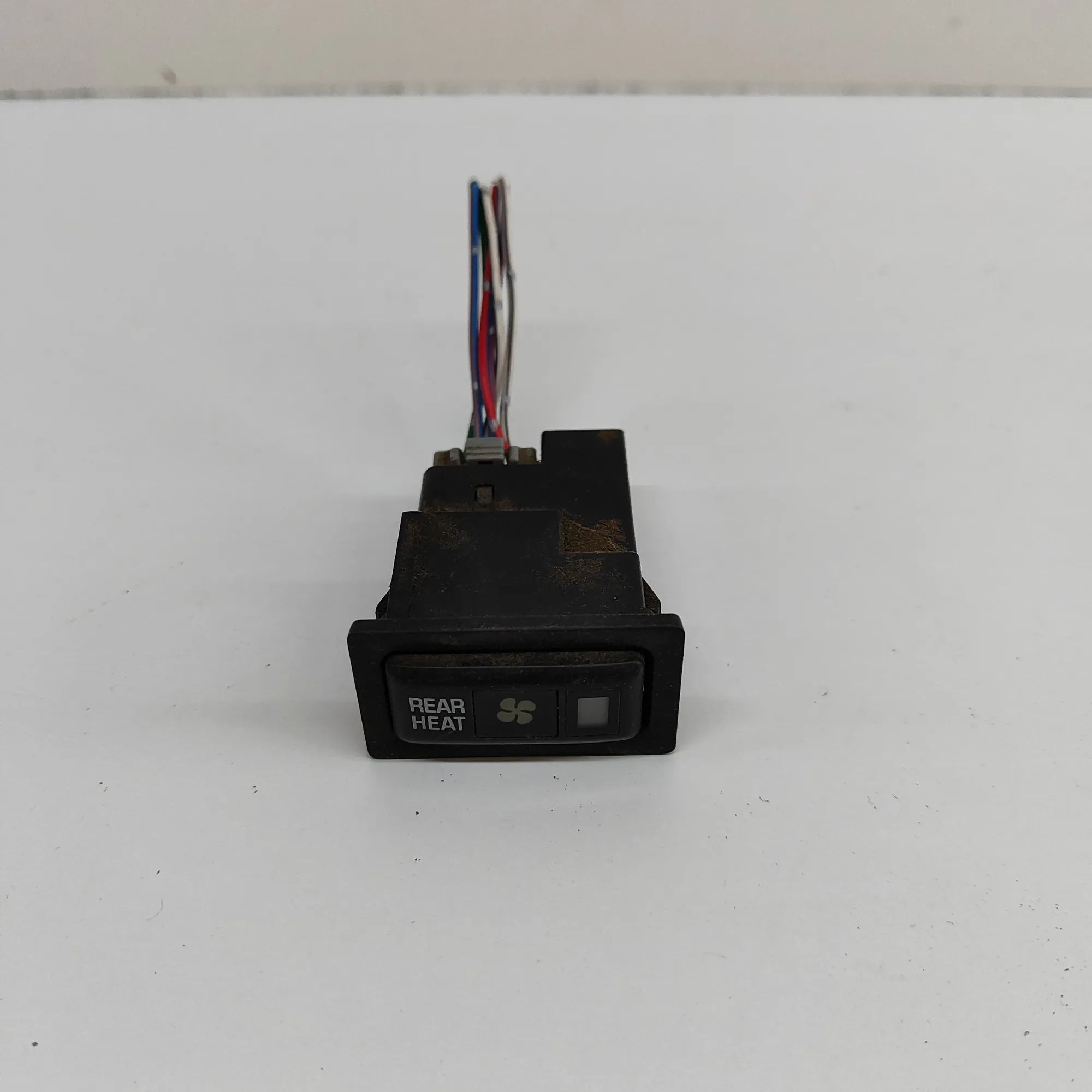 Toyota Land Cruiser 80 katkaisijat Switches — TOYOTA LAND CRUISER (90 _J9_) (1995-...
