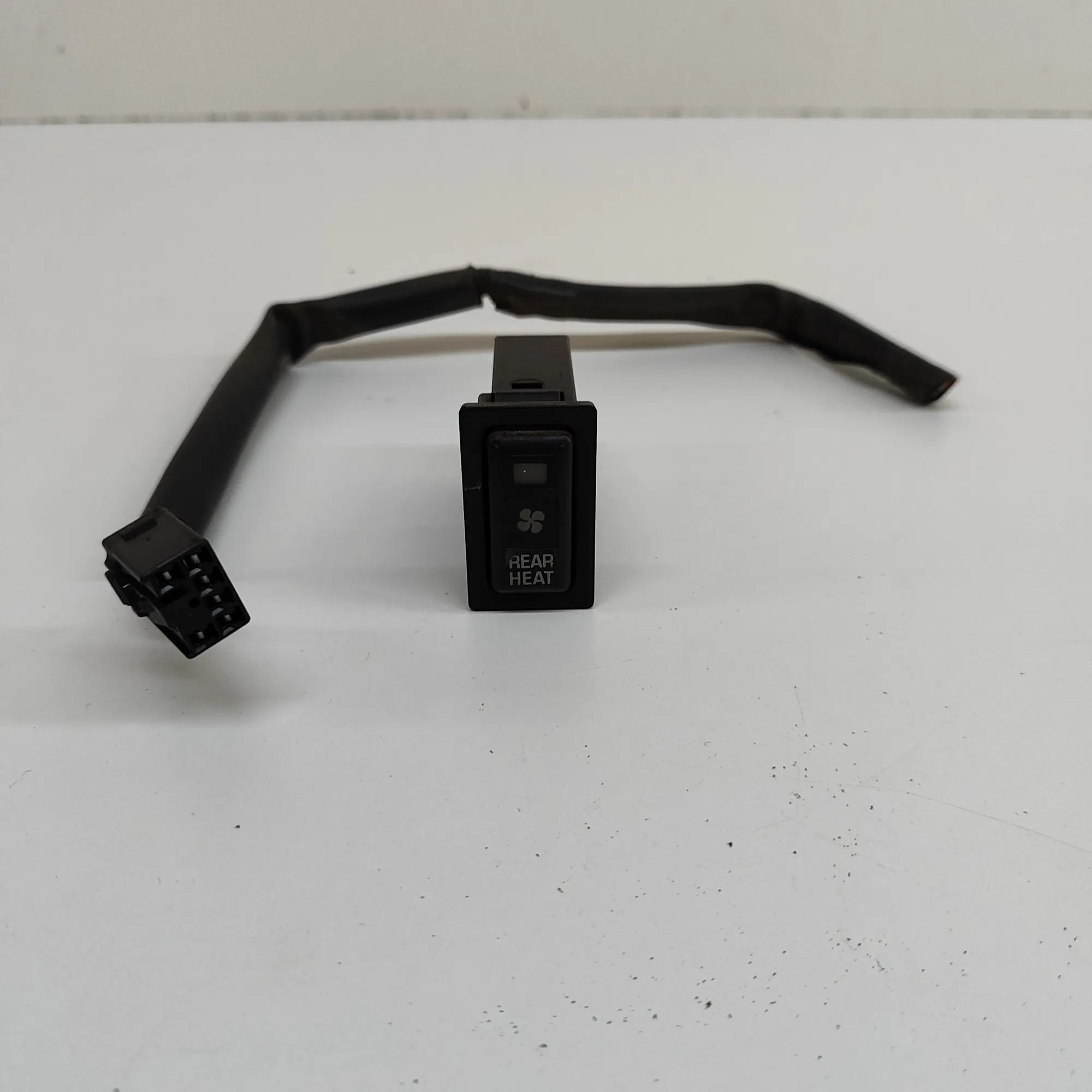 Toyota Land Cruiser 80 katkaisijat Switches — TOYOTA LAND CRUISER (90 _J9_) (1995-...