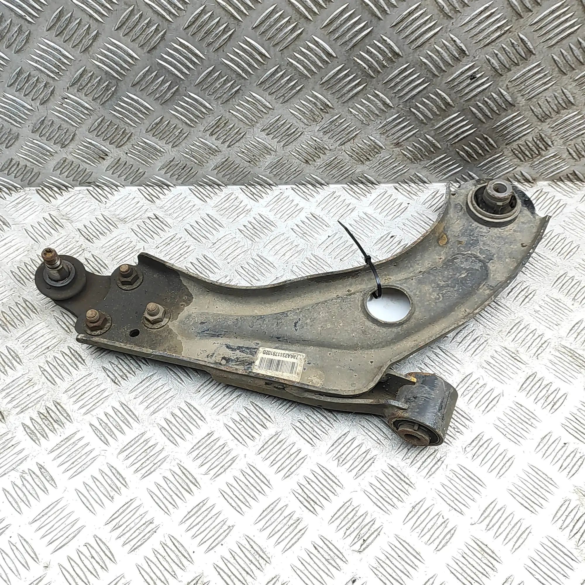 Peugeot 508 Front Right Lower Control Arm Front Right Lower Control Arm — PEUGEOT 508 (SW...
