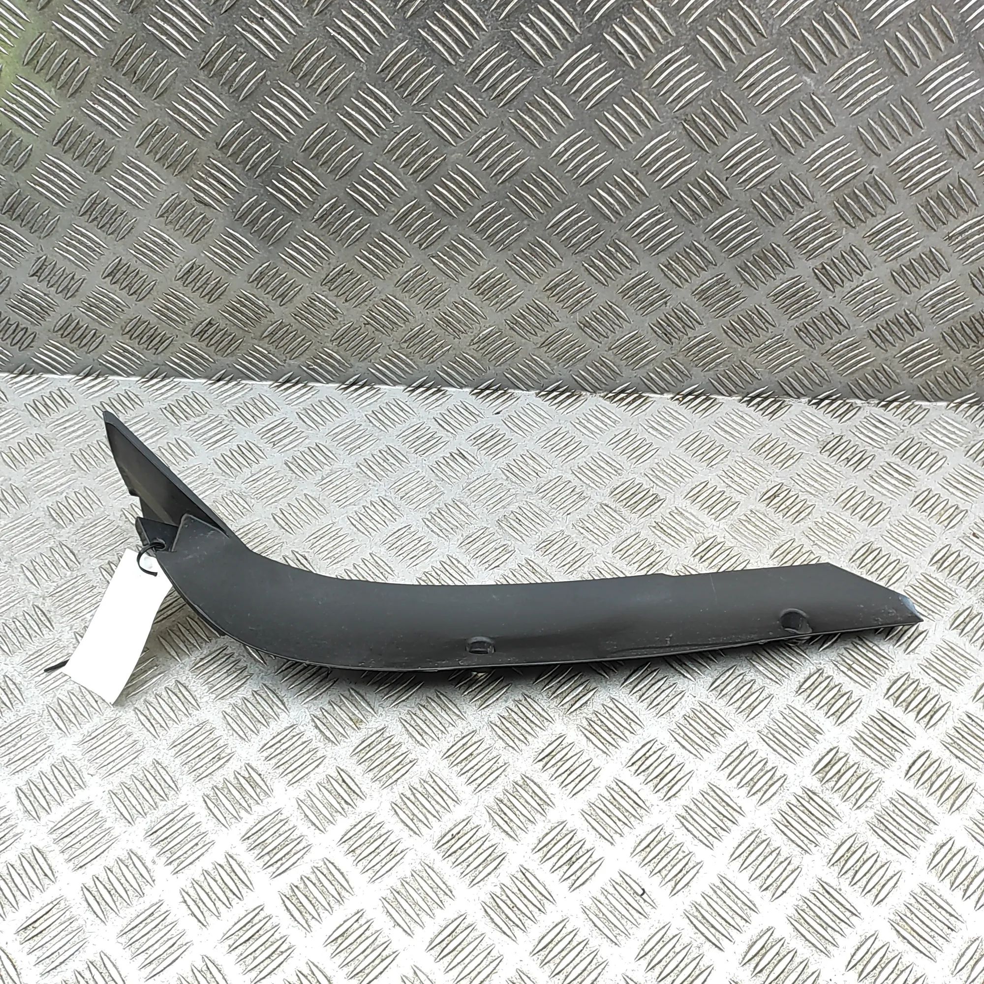 Porsche 911 (991) Plastic fender panel — front left Plastic fender panel — front left — PORSCHE 911...