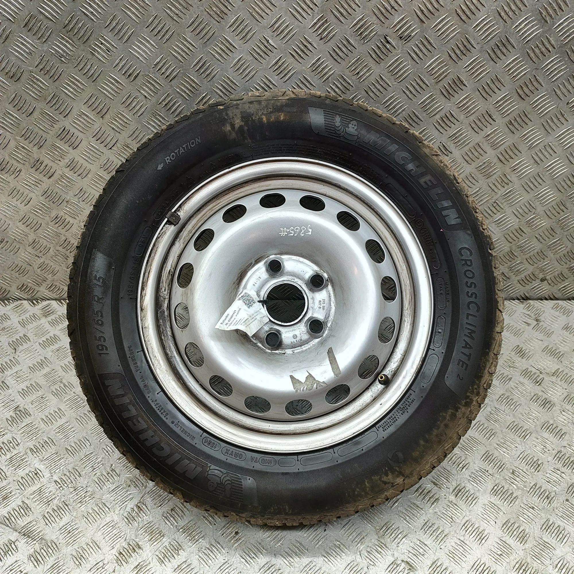 Volkswagen Caddy (2K) Alloy Wheel Alloy wheel — VW CADDY (IV Van SAA, SAH) (2015-...