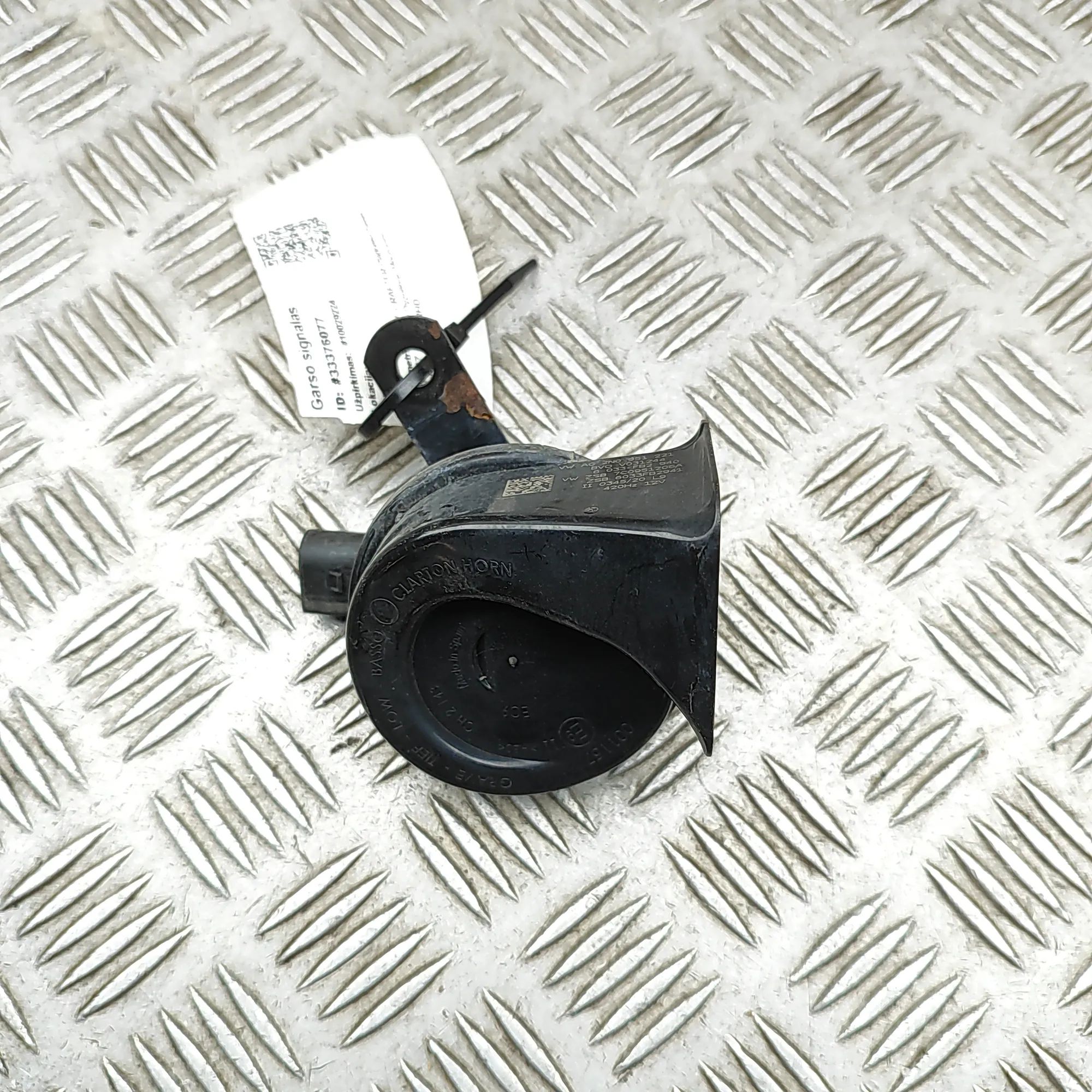Volkswagen Crafter Horn signal Horn signal — VW CRAFTER (Platform/chassis SZ_)...