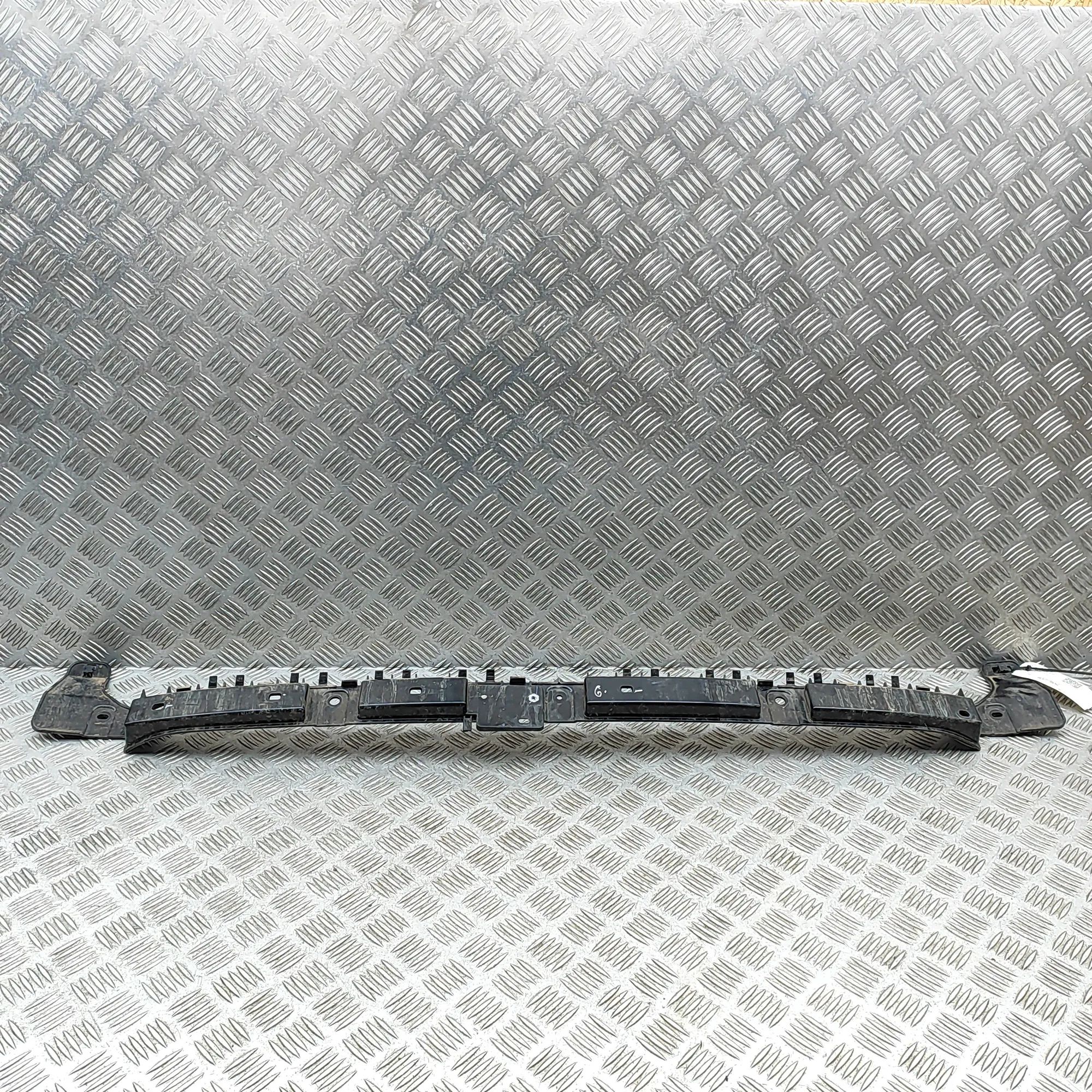 Tesla Model 3 Rear Bumper Middle Bracket Rear Bumper Middle Bracket — TESLA MODEL 3 (201...