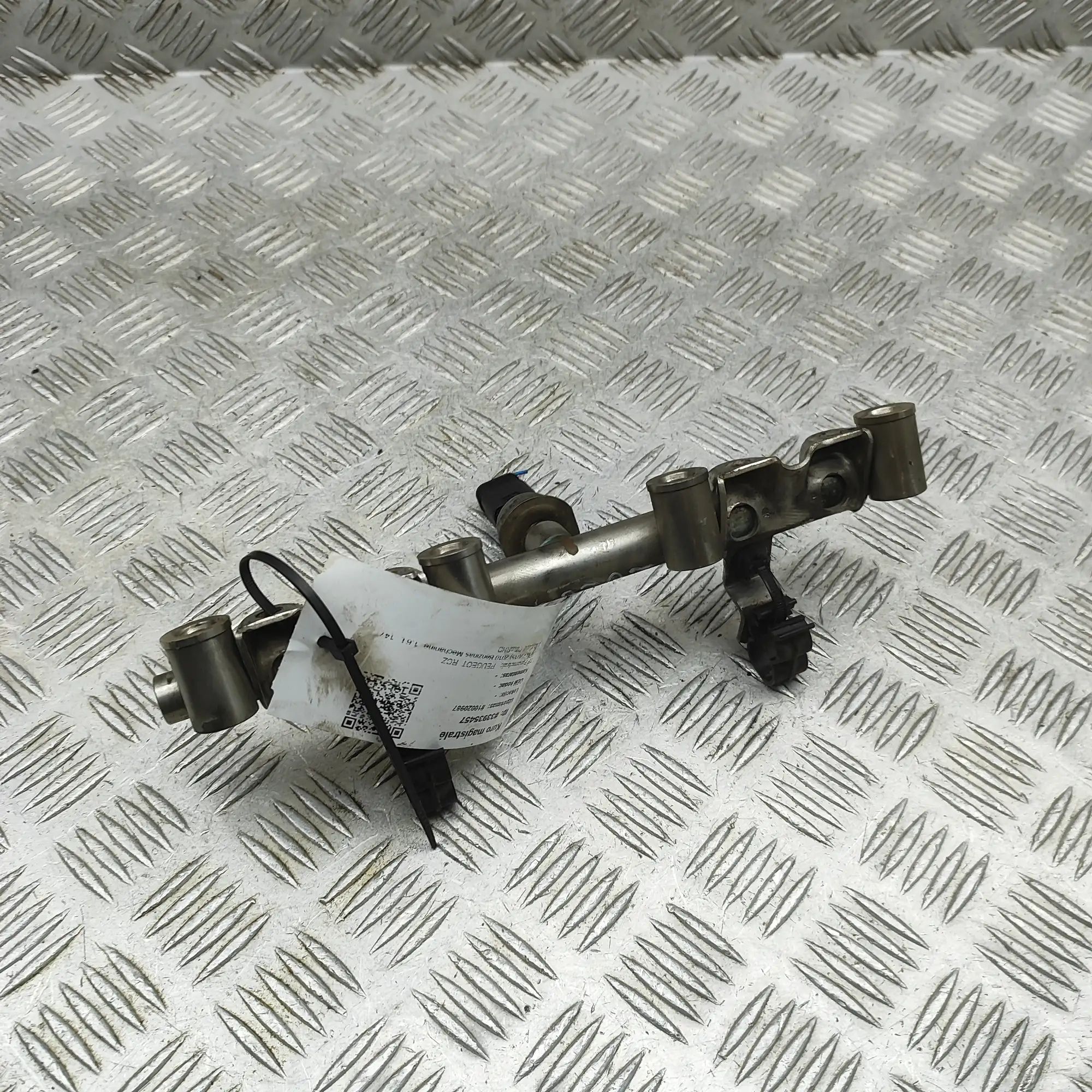 Peugeot RCZ Fuel Rail Fuel rail — PEUGEOT RCZ (2010-2015) — 7588061,0...