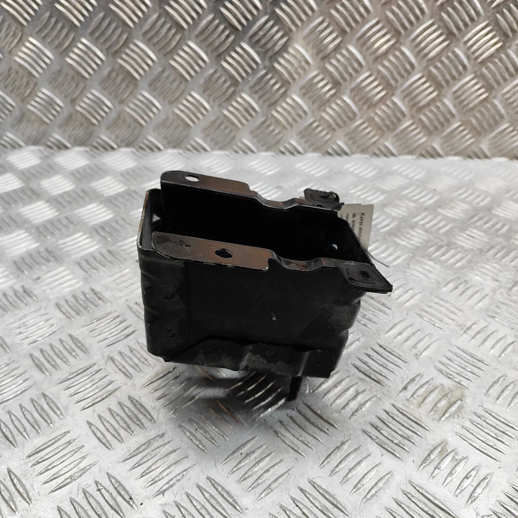 Nissan Leaf Left Side Crash Absorber Left Side Crash Absorber — NISSAN LEAF (ZE0) (2...