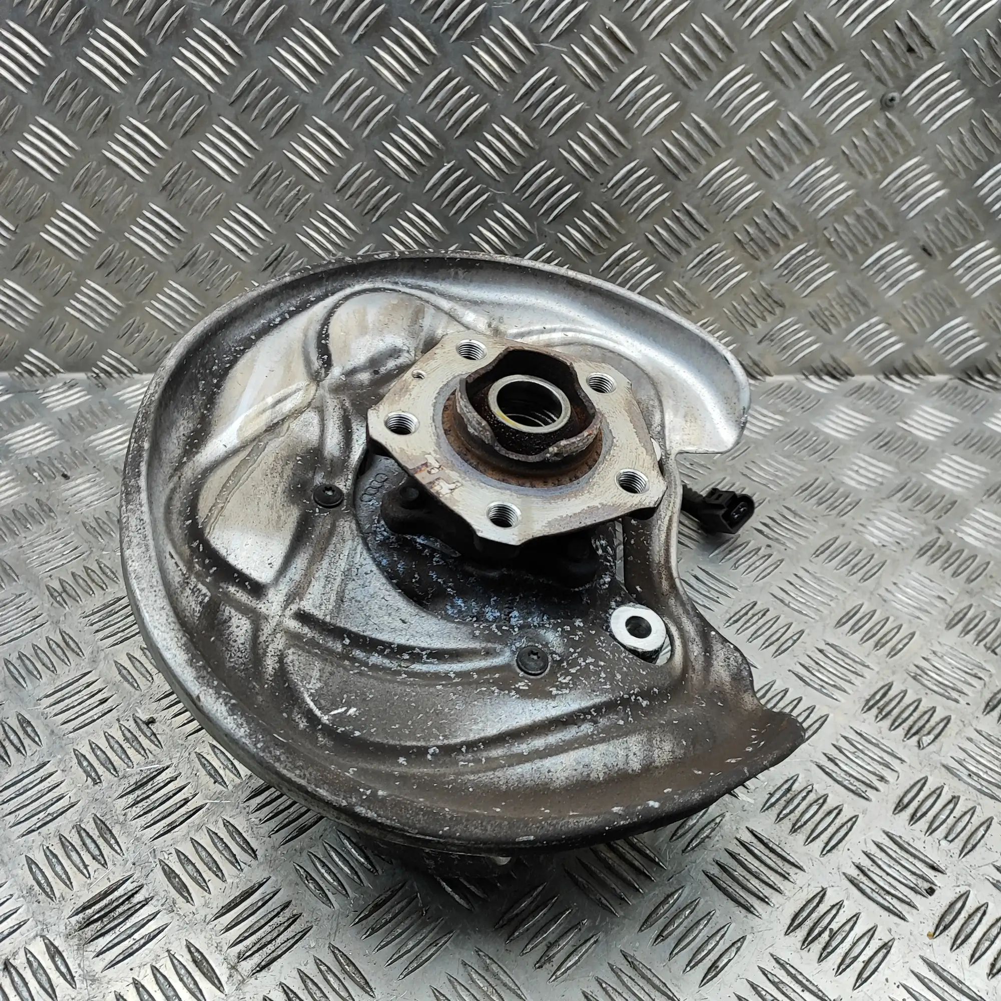 Audi A5 (B9) Rear Right Wheel Hub Rear Right Wheel Hub — AUDI A5 (Sportback F5A) ...