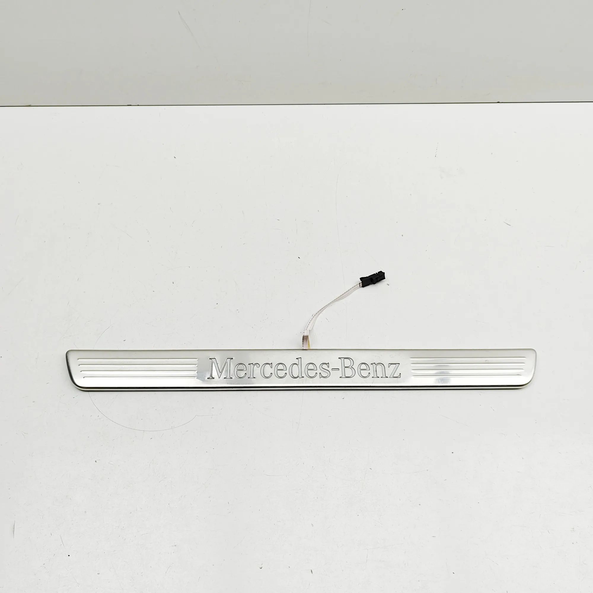 Mercedes-Benz GLB / EQB (X247) Sill trim — front left Sill trim — front left — MERCEDES BENZ GLB (X24...