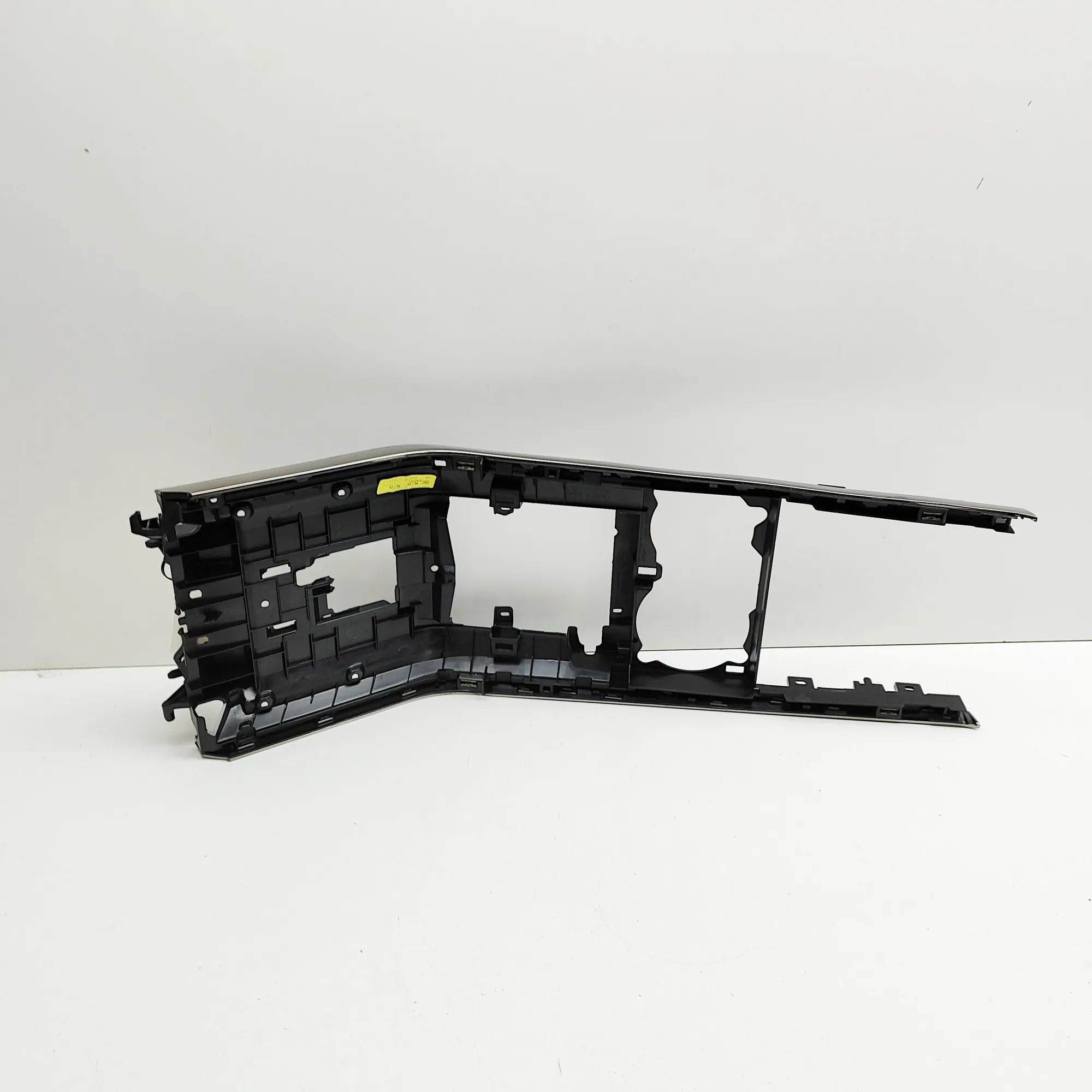 Land Rover Range Rover Evoque Centre console trim Centre console trim — LAND ROVER RANGE ROVER EV...