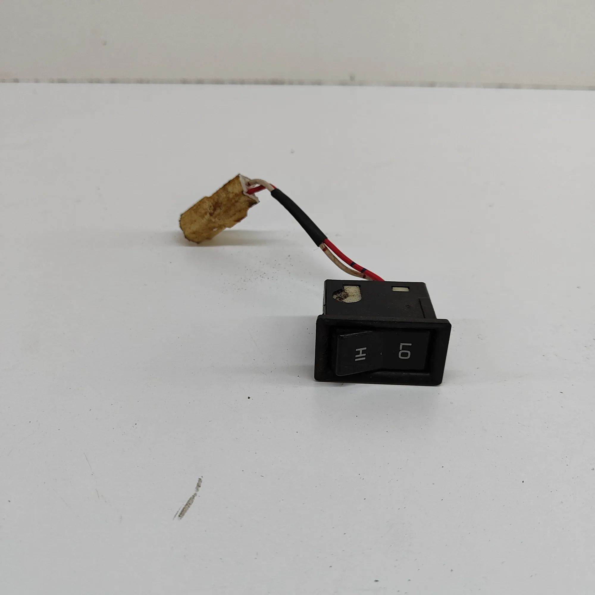 Toyota Land Cruiser 80 switches Switches — TOYOTA LAND CRUISER (90 _J9_) (1995-...