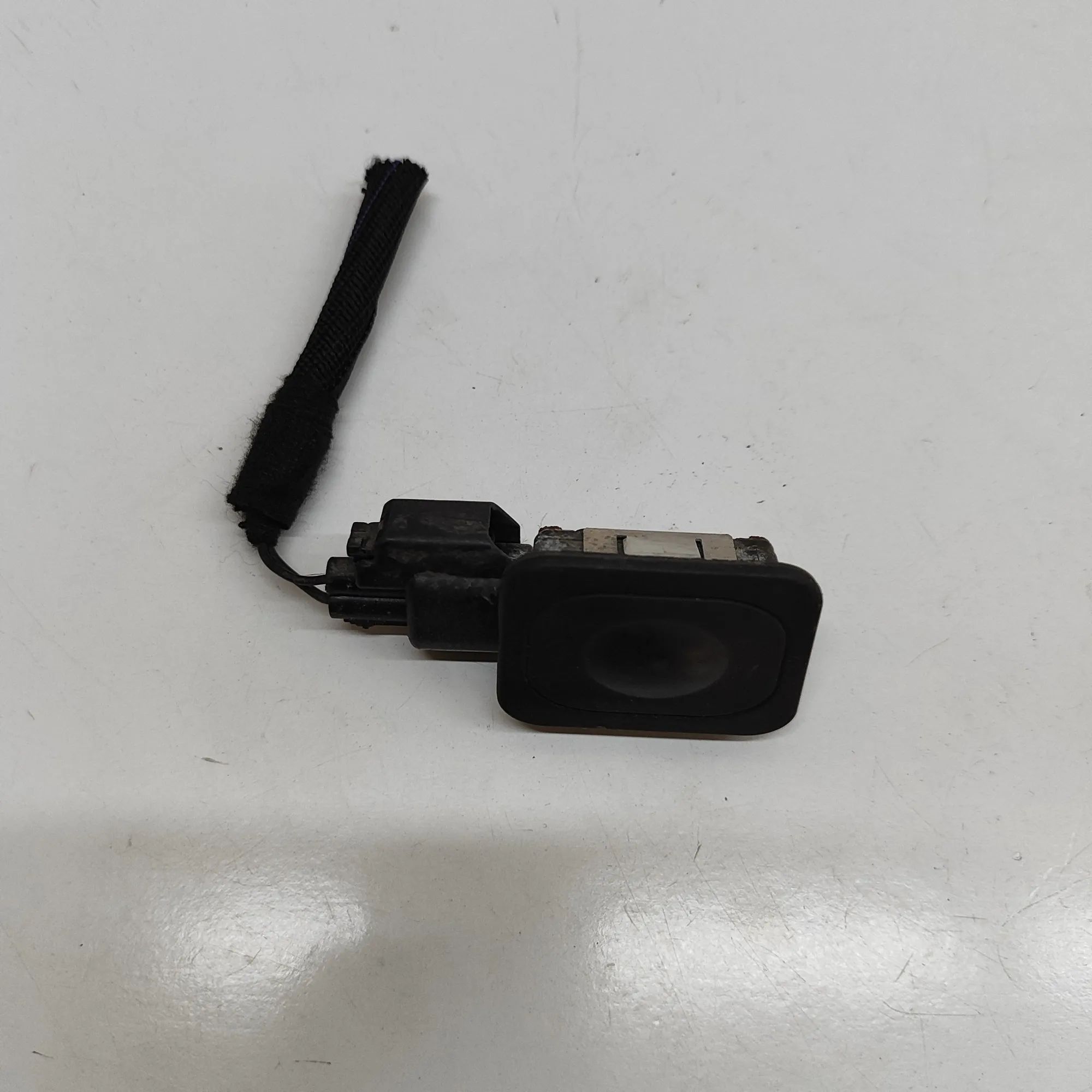 Jaguar I-Pace Tailgate Open Switch Tailgate Open Switch — JAGUAR I-PACE (X590) (20...