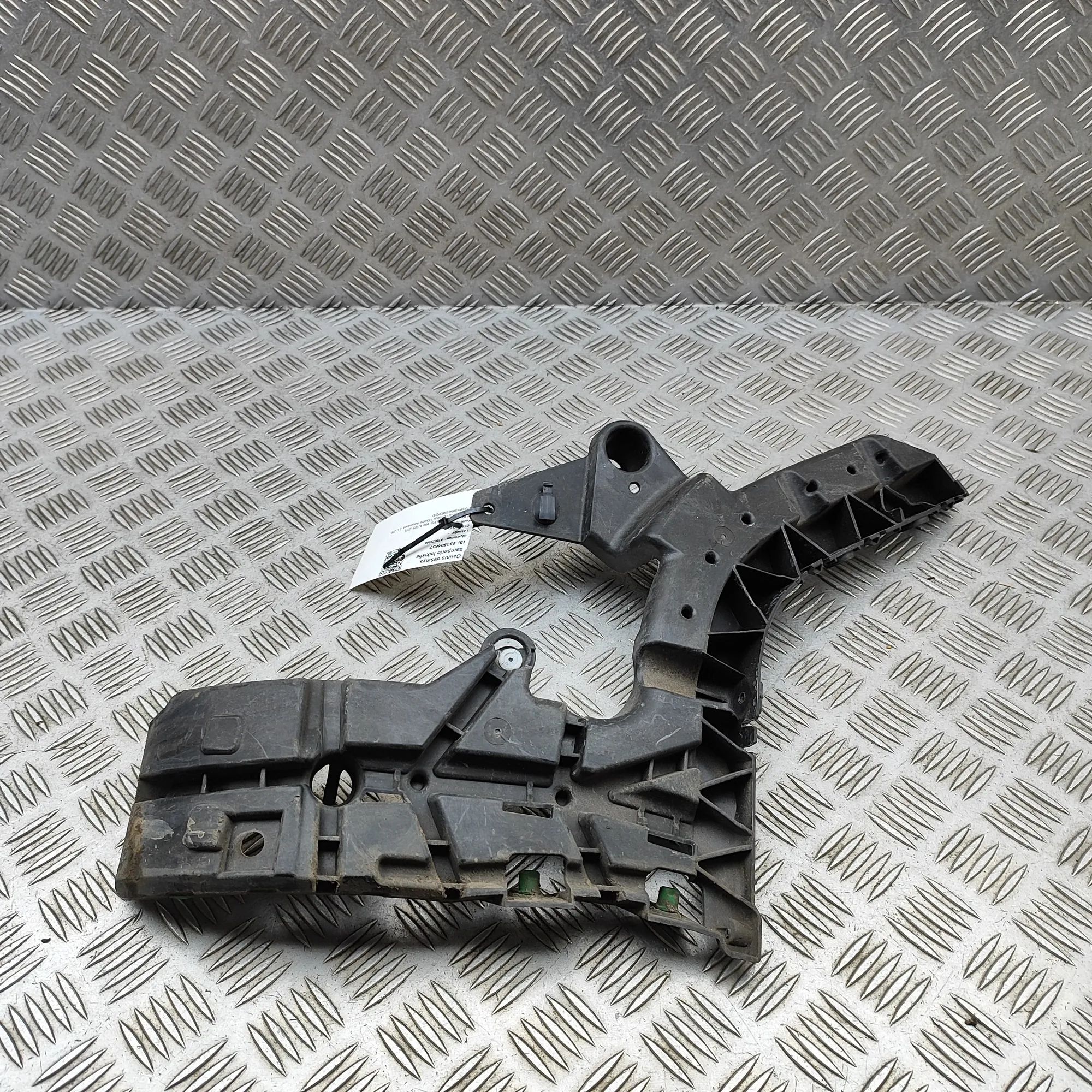 Volvo V60 Rear Right Bumper Bracket