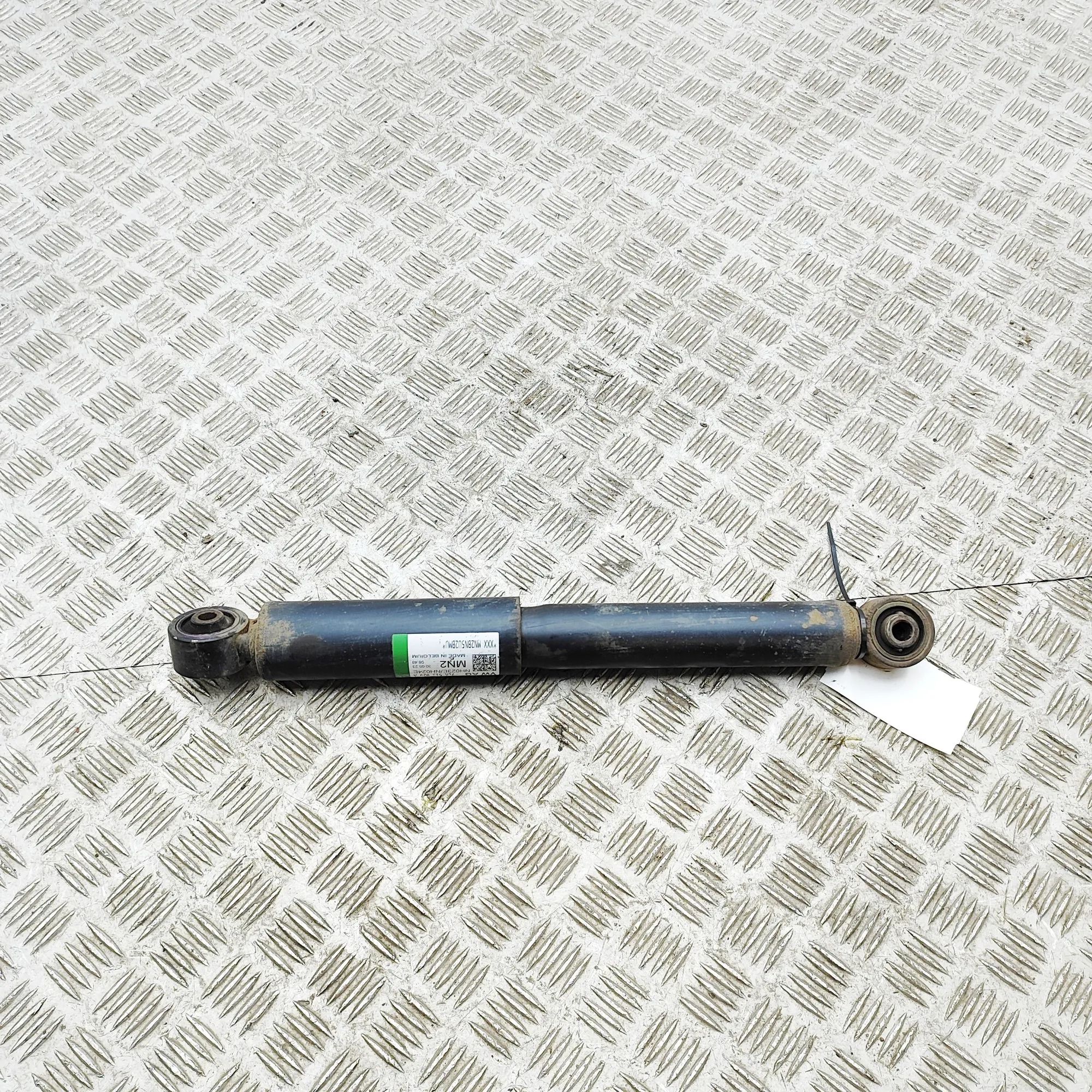 Volkswagen Transporter (T6, Caravelle, Multivan) Shock absorber — rear right Shock absorber — rear right — VW TRANSPORTER (V...