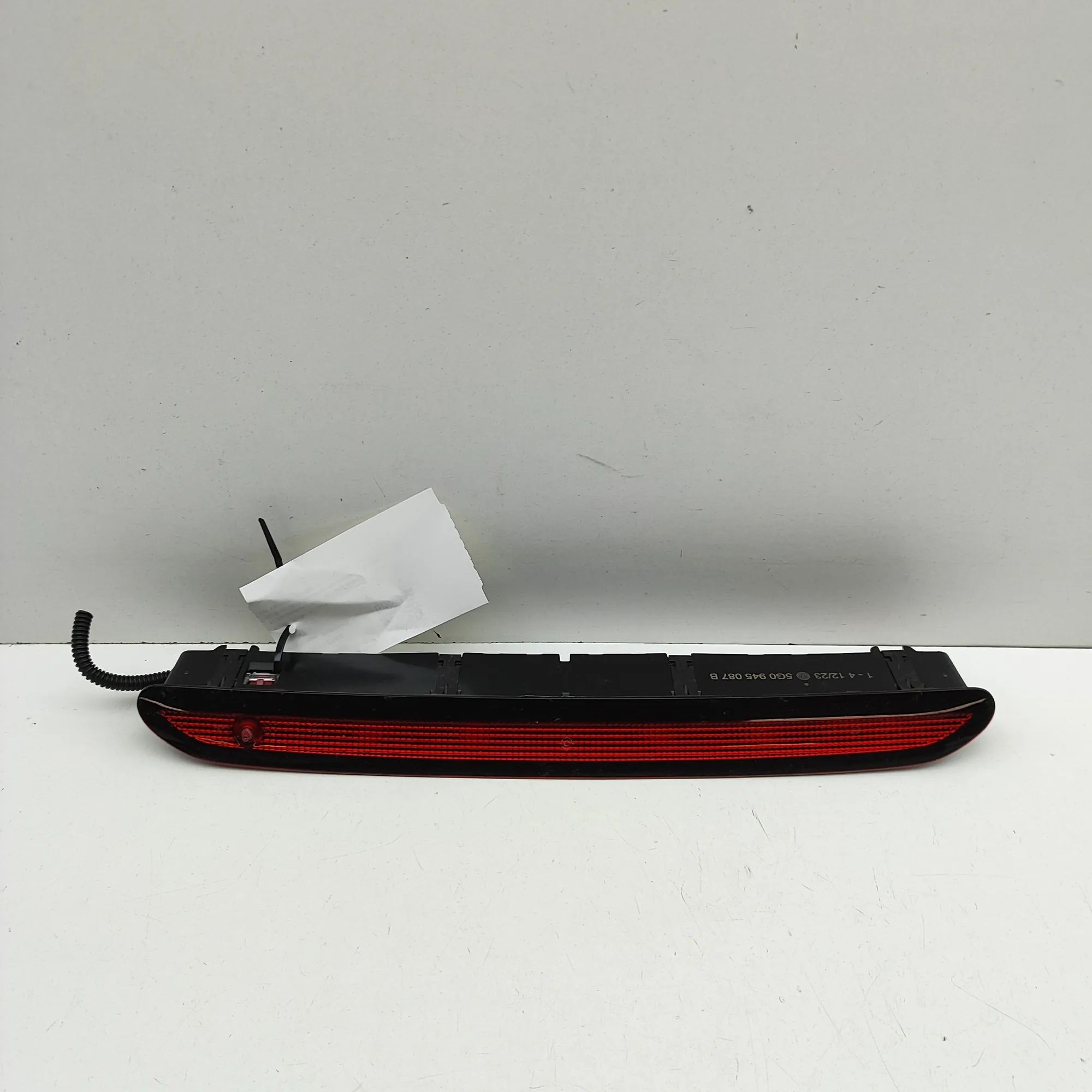 Volkswagen Tiguan Rear Third Brake Stop Light Rear Third Brake Stop Light — VW TIGUAN (AD1) (...