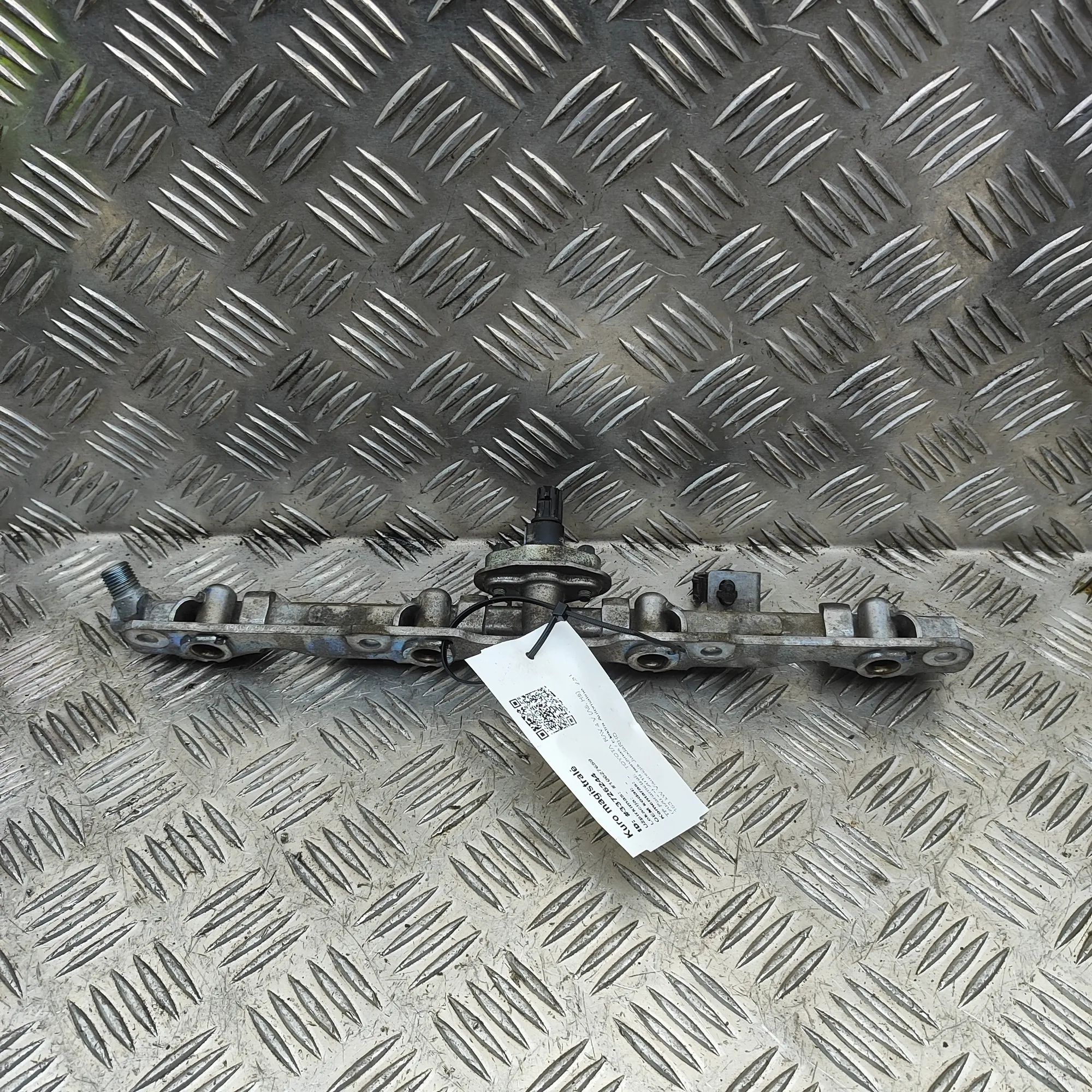 Toyota RAV4 (XA40) Fuel Rail Fuel rail — TOYOTA RAV (4 V A5, H5) (2020-...) ...
