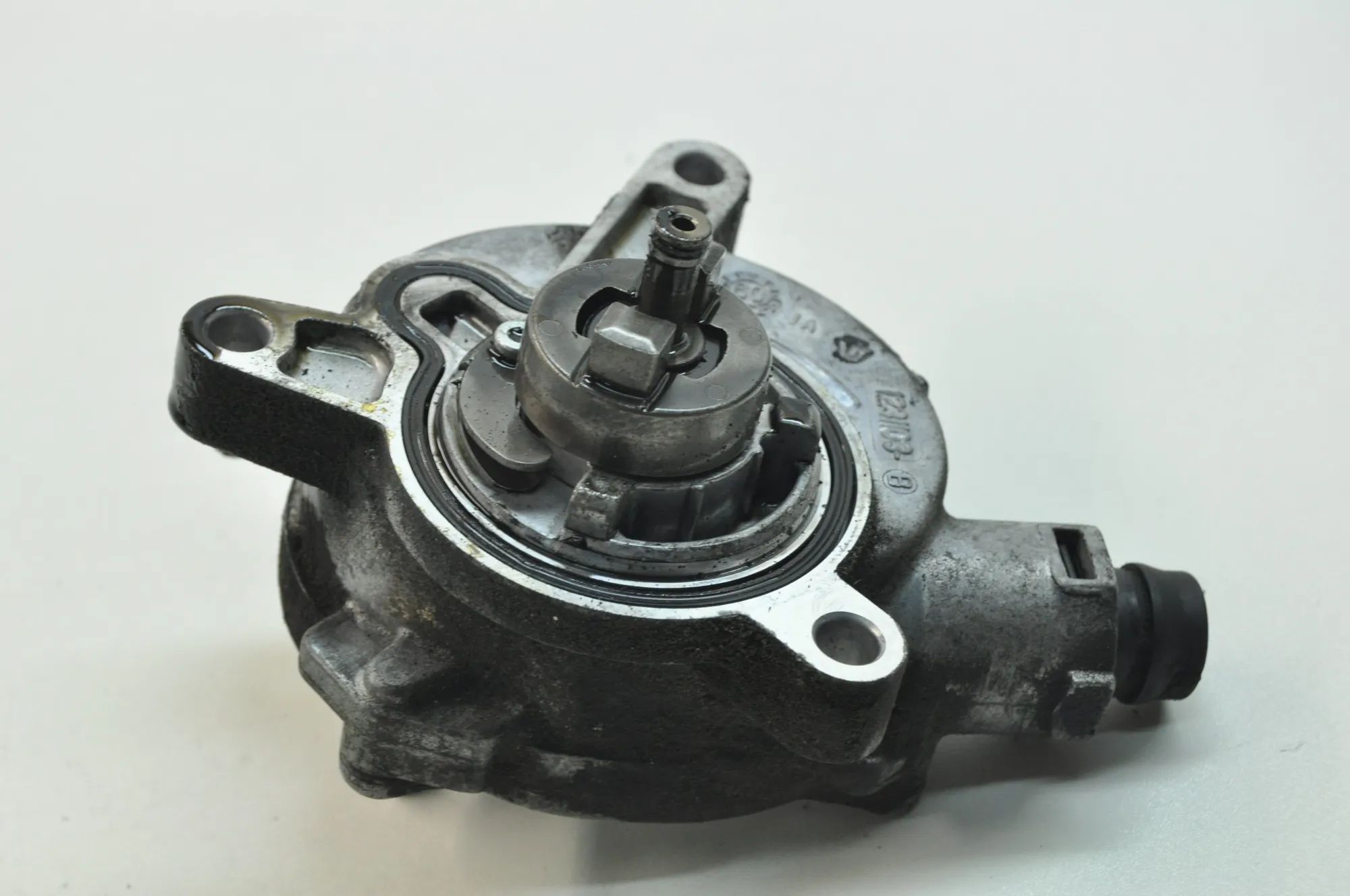 Volvo S80 Alipaine pumpu Vacuum Pump — VOLVO S80 (II AS) (2006-2016) — 3...