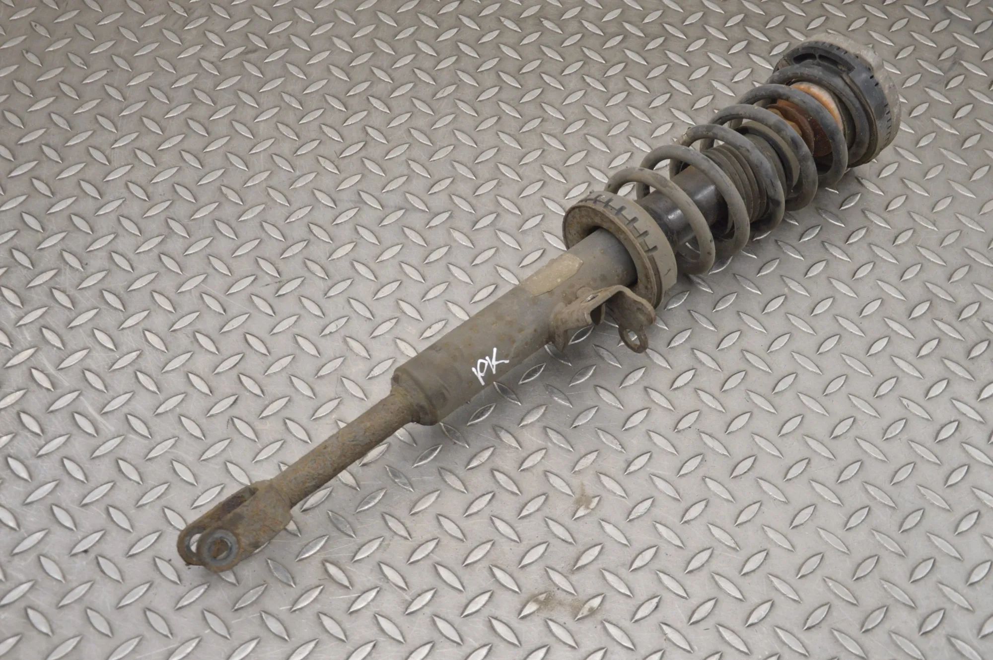 BMW 5 (E60 / E61) Shock absorber — front left Shock absorber — front left — BMW 5 SERIES (F10...