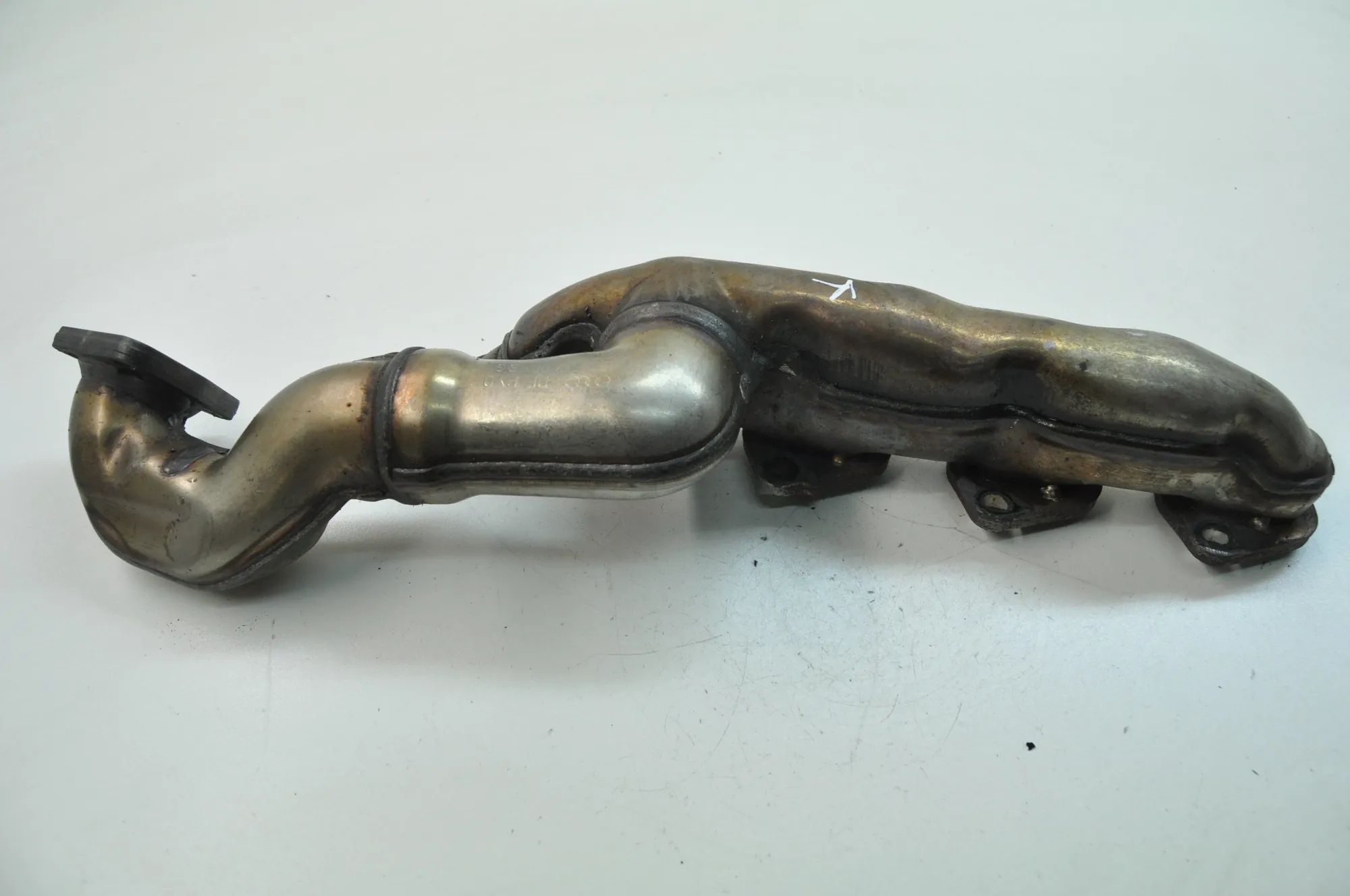 Volkswagen Touareg Left Side Exhaust Manifold Left Side Exhaust Manifold — VW TOUAREG (7P5) (...