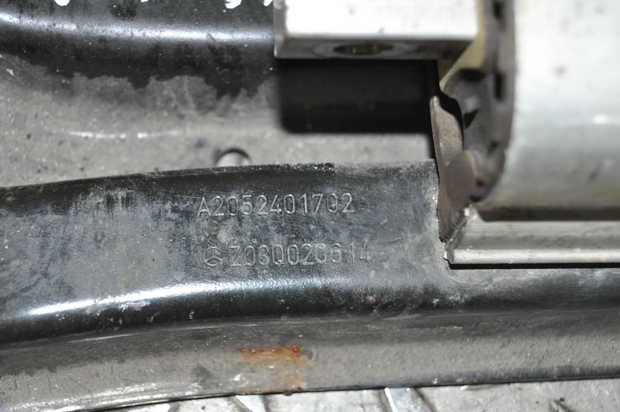 Mercedes-Benz A (W176) Gearbox Support Mount Bracket Gearbox Support Mount Bracket — MERCEDES BENZ C...