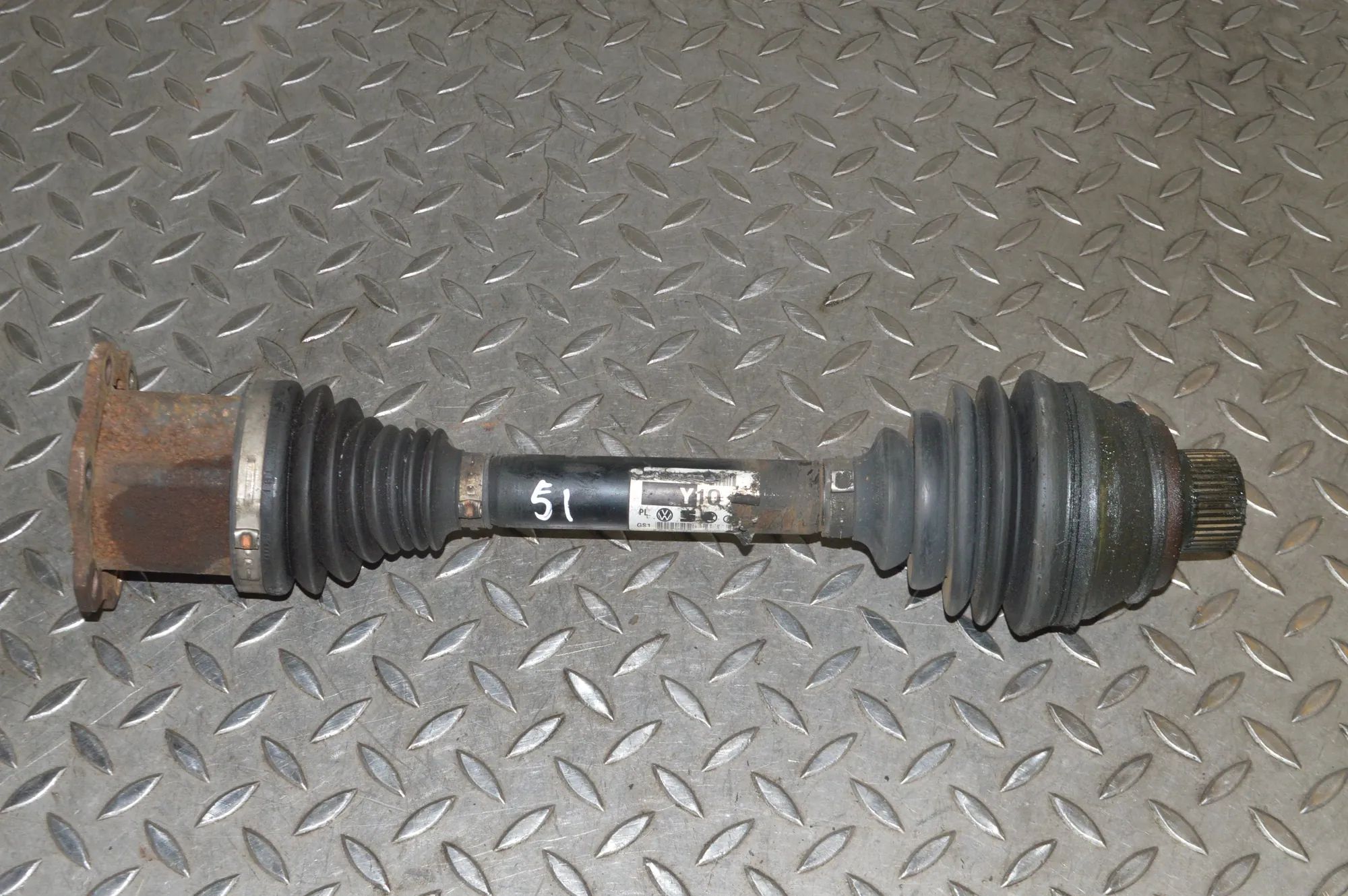 Audi A5 (B8) Front Left Driveshaft Front Left Driveshaft — AUDI A5 (8T3) (2007-201...