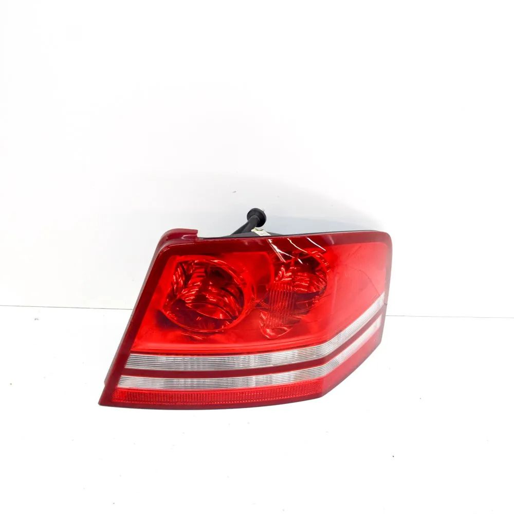 Dodge Avenger Rear Right Tail Light Rear Right Tail Light — DODGE AVENGER (2007-201...