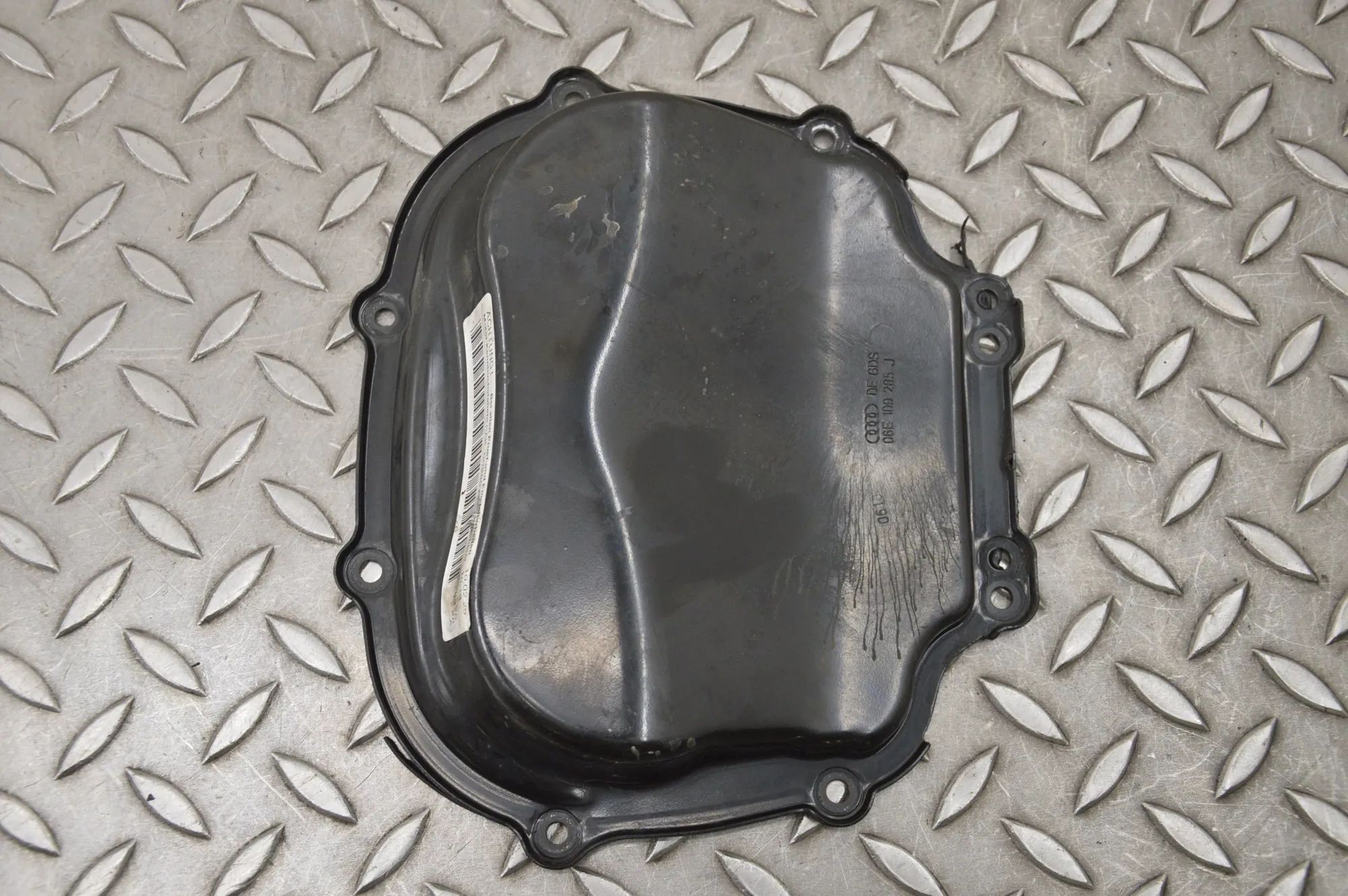 Audi A5 (B8) Timing chain cover Timing chain cover — AUDI A5 (8T3) (2007-2016) ...