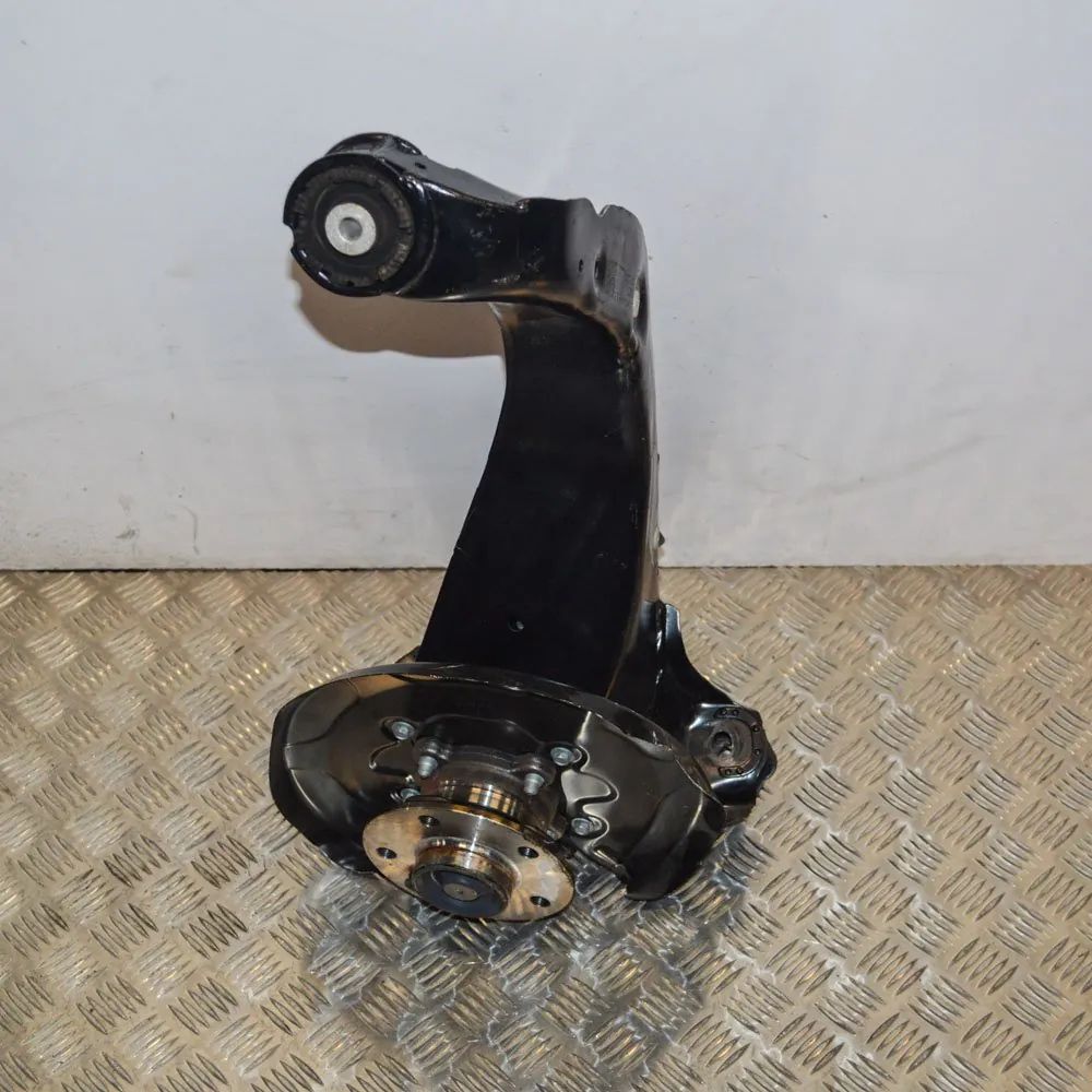 Mini One, Cooper, Clubman (R55 - R59) Rear Right Wheel Hub Rear Right Wheel Hub — MINI CLUBMAN (F54) (2014...
