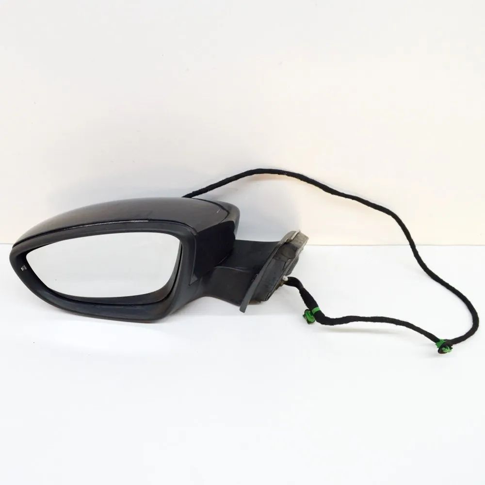 Volkswagen Passat (B7) Left Side Wing Mirror Left Side Wing Mirror — VW PASSAT (Variant B7 3...