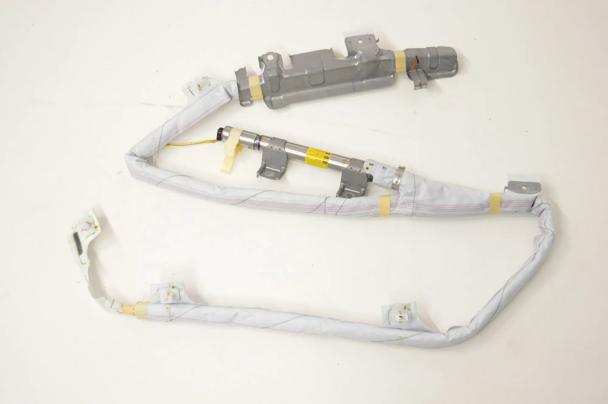 Toyota Auris Left Side Roof Safety Curtain SRS Left Side Roof Safety Curtain SRS — TOYOTA AURI...