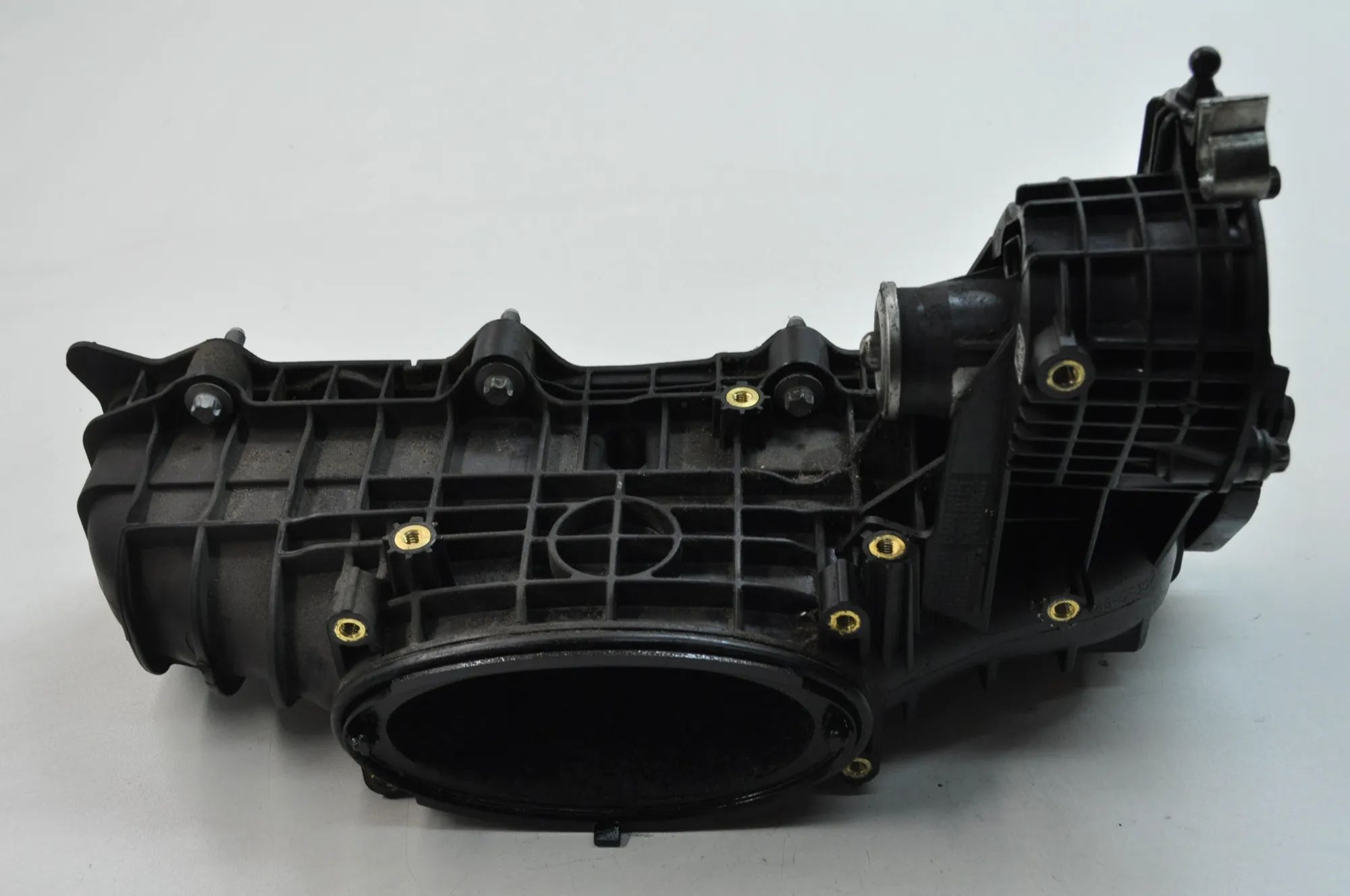 Mercedes-Benz Viano / Vito (W639) intake manifold Intake Manifold — MERCEDES BENZ VITO (Minibus /...
