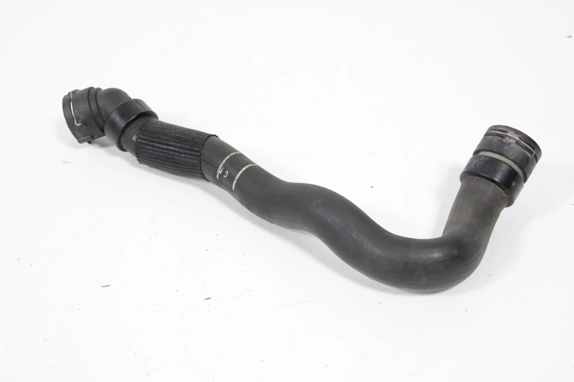 Volvo XC60 Radiator hose — left Radiator hose — left — VOLVO XC60 (2008-2017) —...
