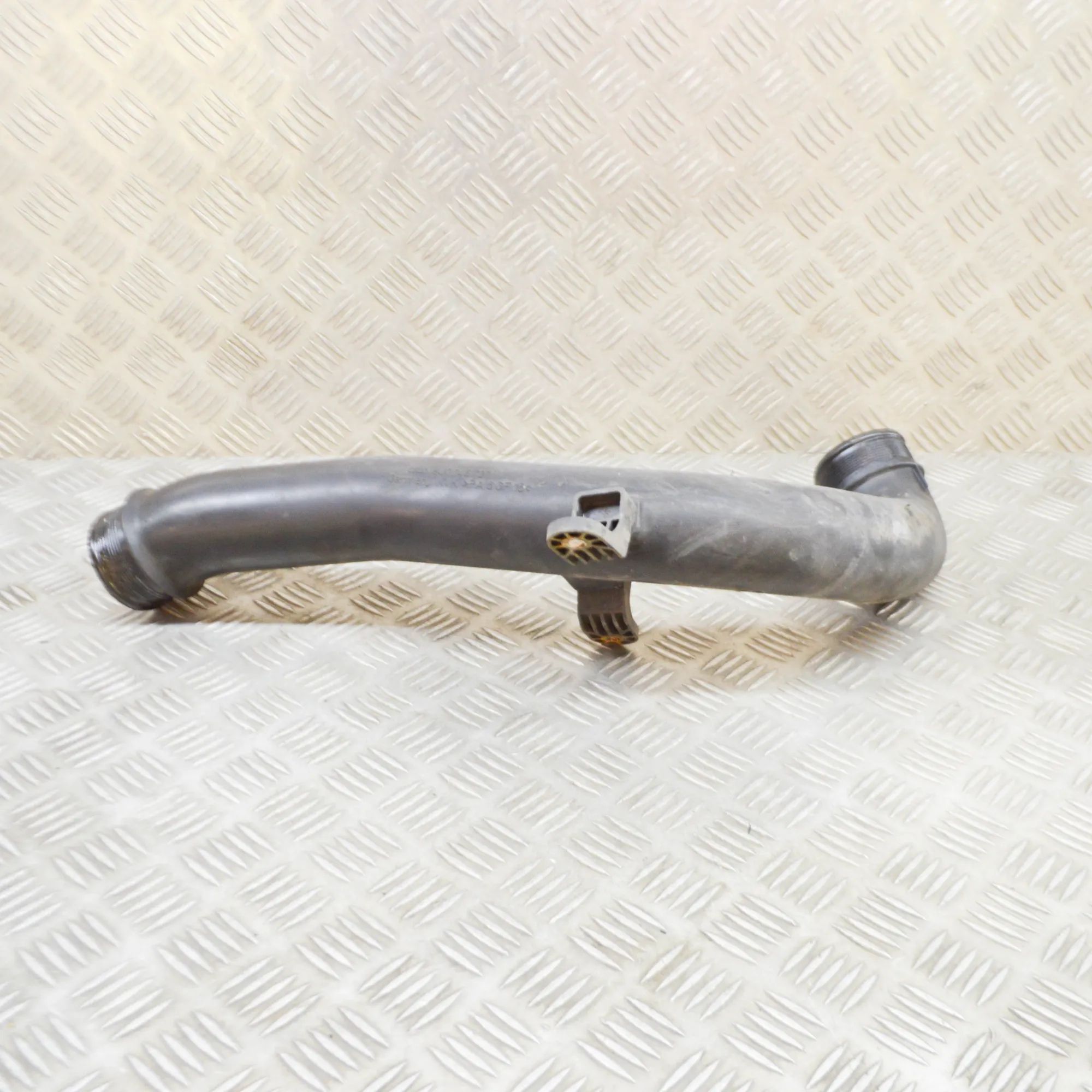 Audi Q3 (8U) Intercooler Hose Pipe Intercooler Hose Pipe — AUDI Q3 (8U) (2011-2018...