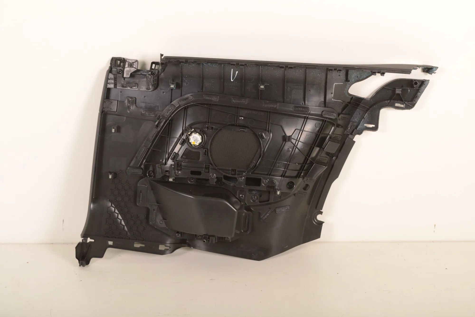 Audi A3 (8V) Rear Left Door Panel Rear Left Door Panel — AUDI A3 (8V1, 8VK) (2012...