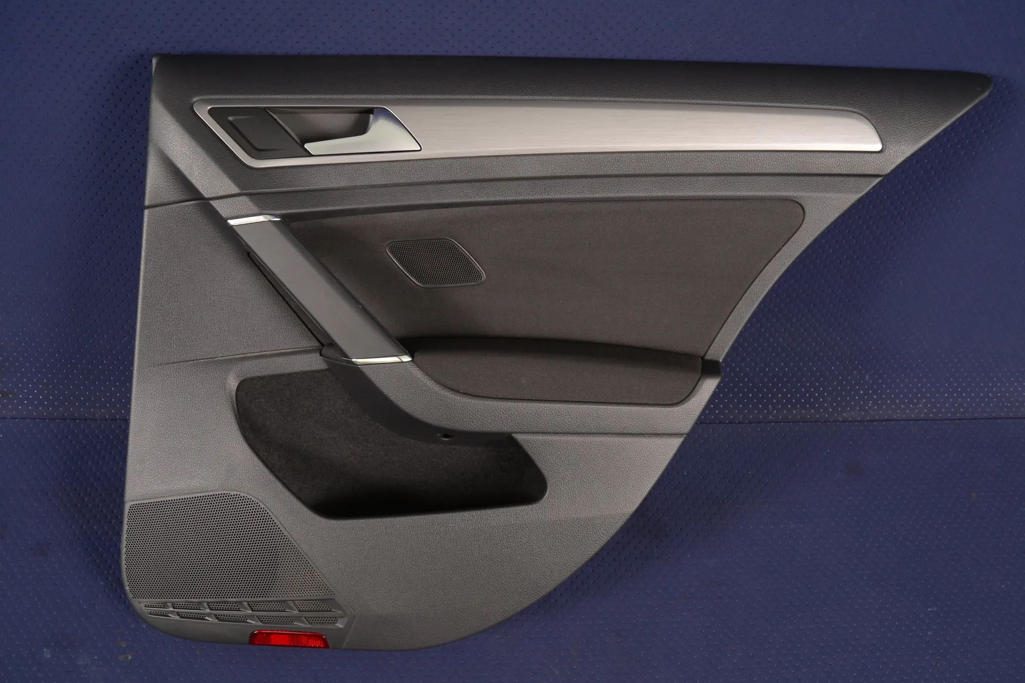 Volkswagen Golf 7 Rear Right Door Panel Rear Right Door Panel — VW GOLF (VII 5G1, BQ1, ...