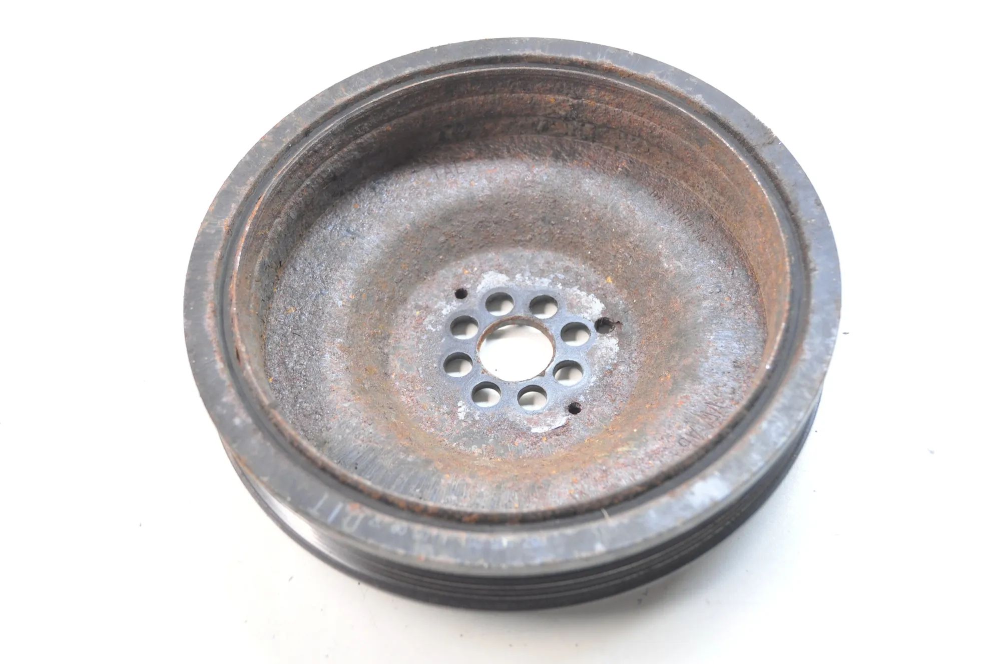 Audi Q7 (4L) Crankshaft pulley Crankshaft pulley — AUDI Q7 (4L) (2006-2015) — ...