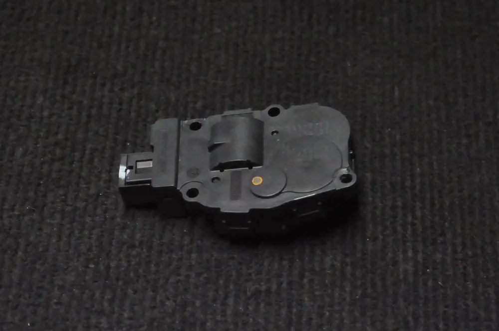 Porsche Cayenne Heater flap actuator Heater flap actuator — PORSCHE CAYENNE (92A) (2...