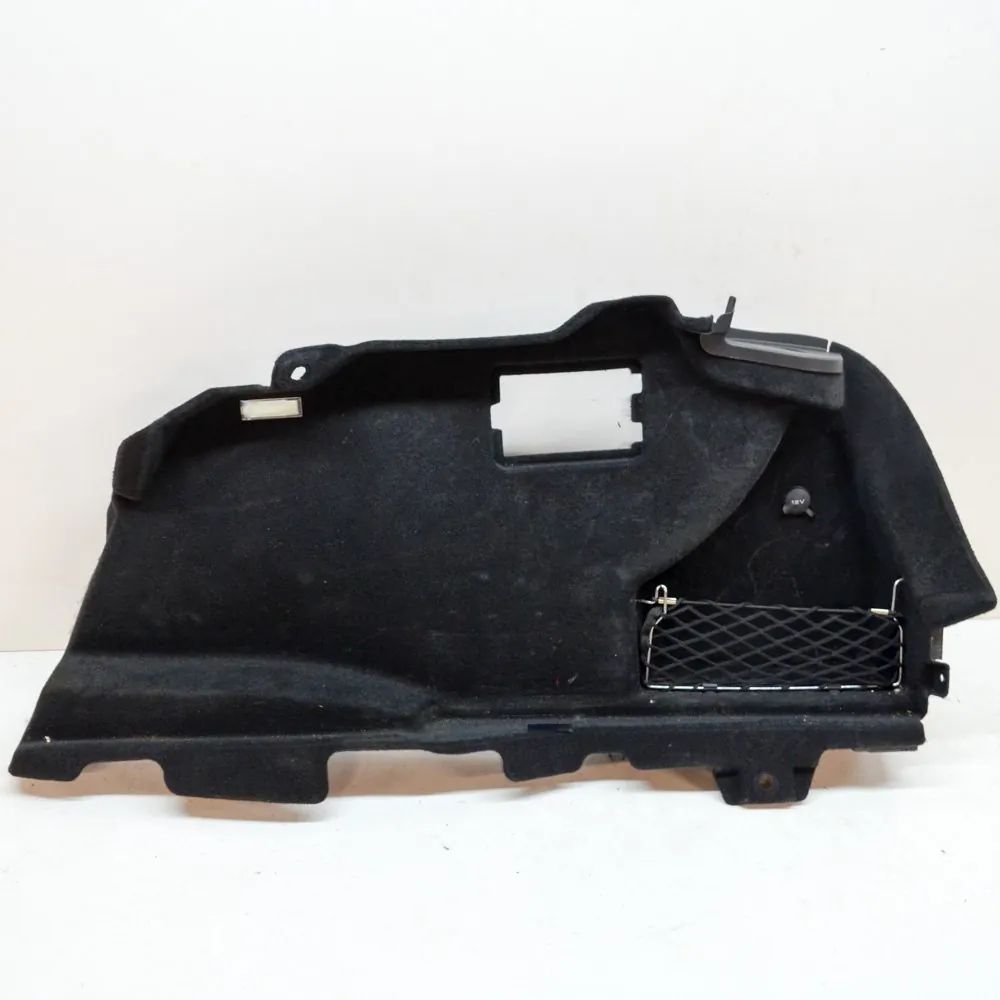 Maserati Ghibli Right Side Trunk Trim Right Side Trunk Trim — MASERATI GHIBLI (M157) ...