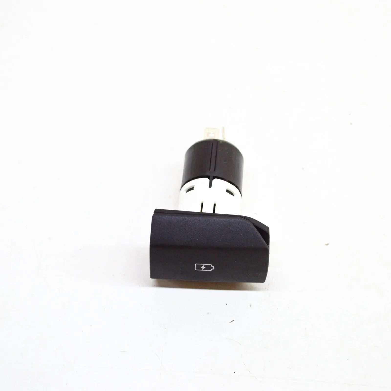 Kia Niro USB USB — KIA NIRO (2016-...) — 96125-M6000

Part c...