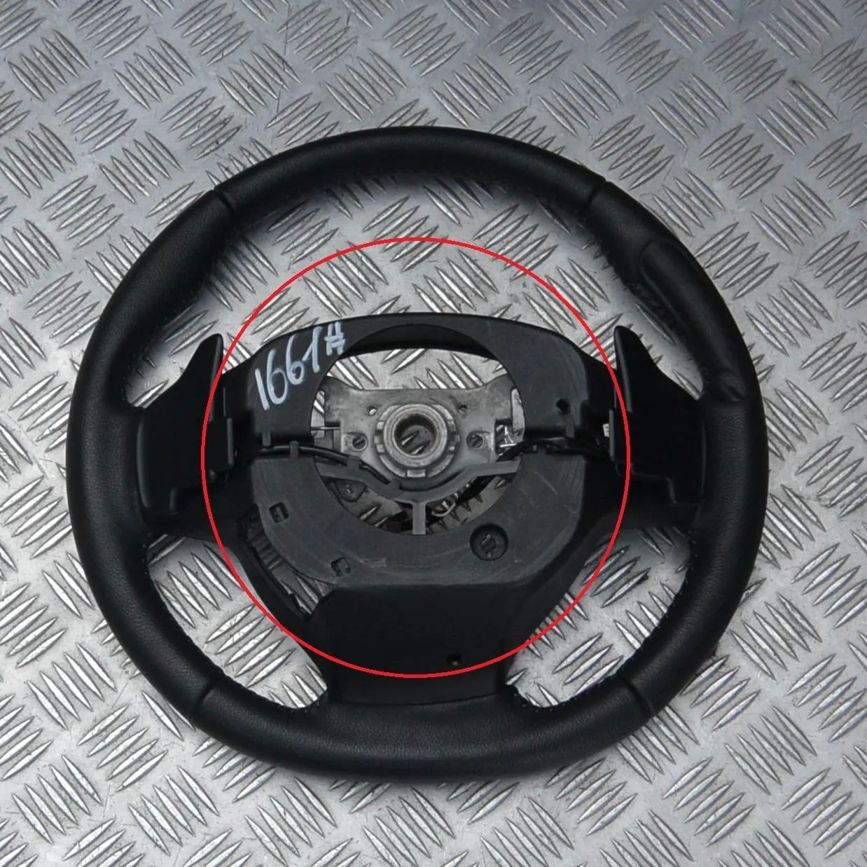 Toyota Yaris steering wheel Steering Wheel — TOYOTA YARIS (_P13_) (2010-......