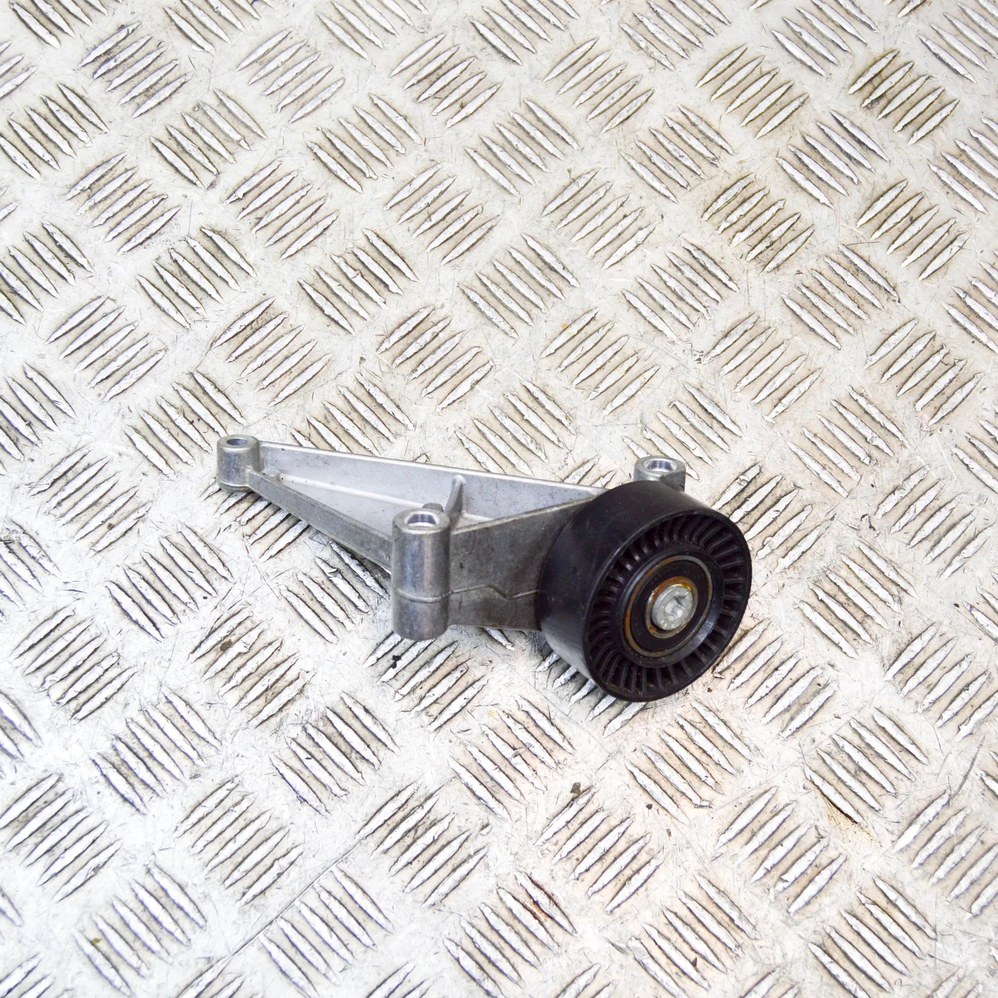 Porsche 911 (991) Belt tensioner Belt tensioner — PORSCHE 911 (991) (2011-2020) ...