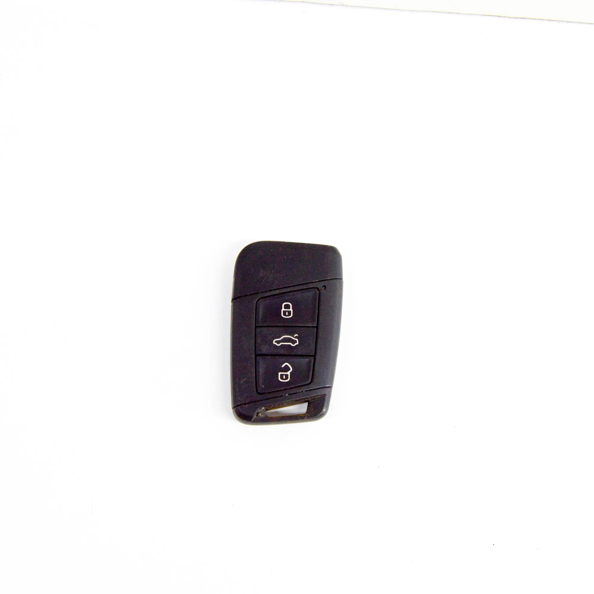Ignition key Brand/Model: SKODA SUPERB
Year: 2018
Engine: 2....