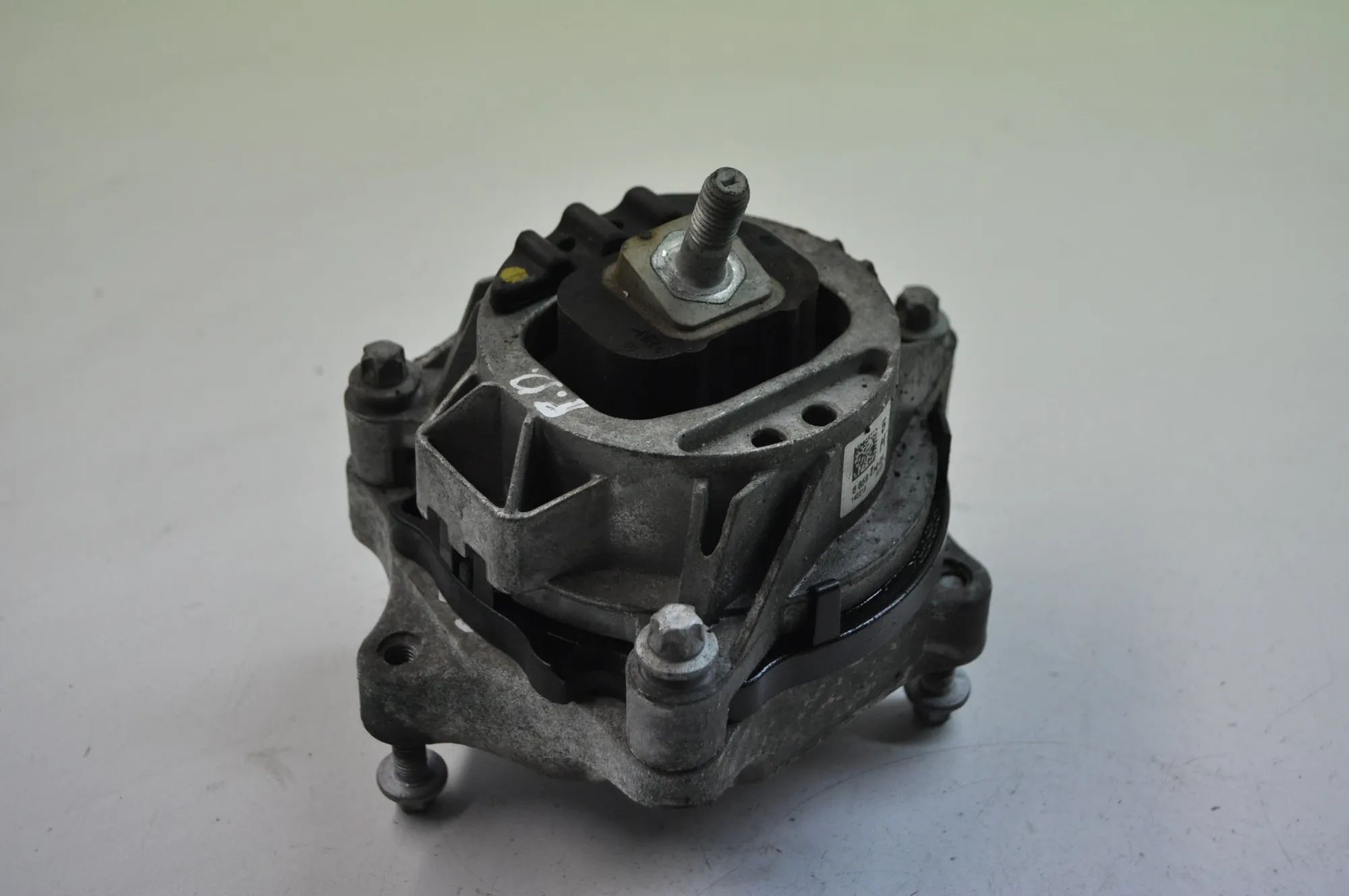 BMW 4 (F32 / F33 / F36) Right Side Engine Mount Right Side Engine Mount — BMW 4 SERIES (F32, F3...