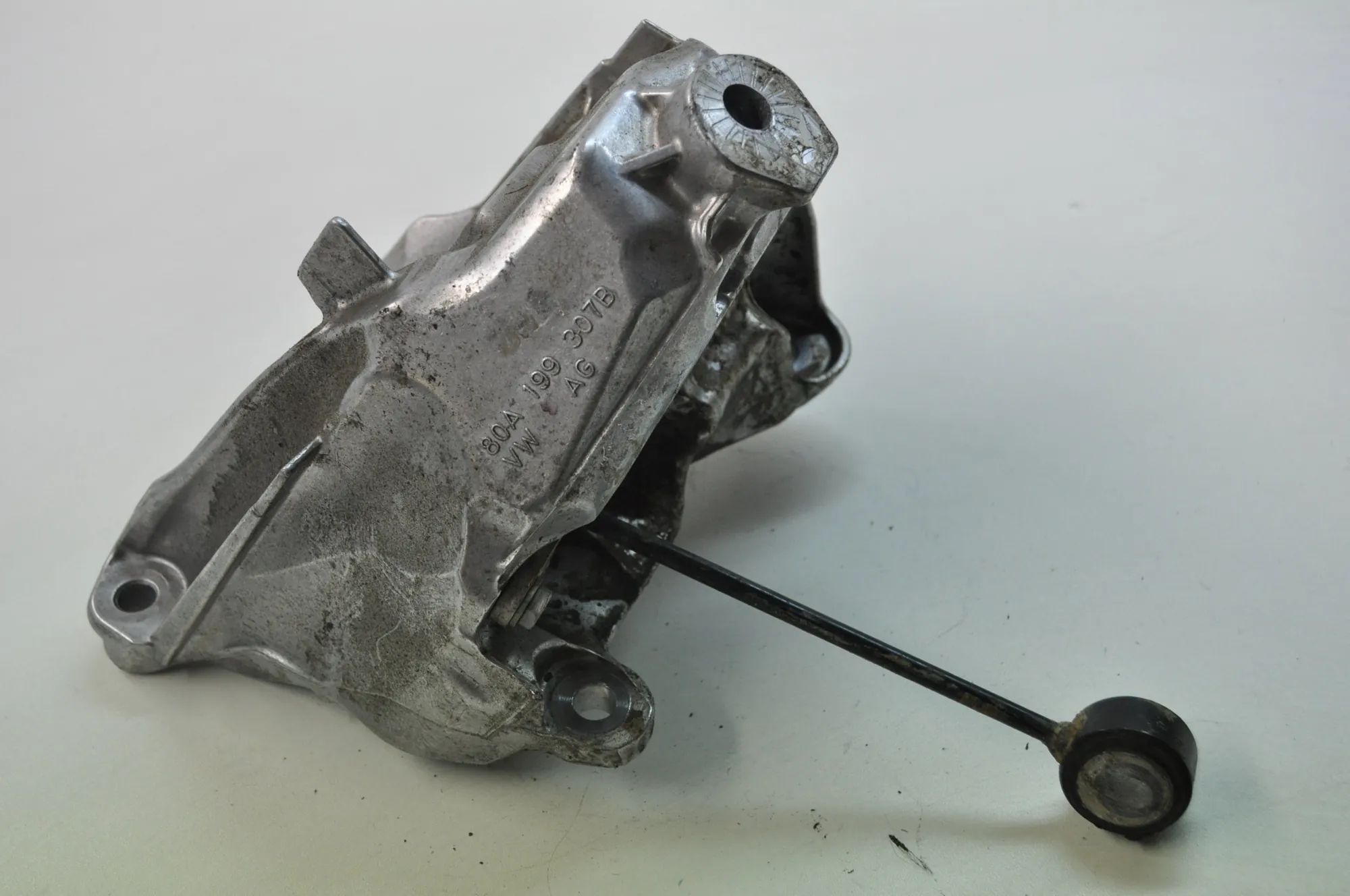 Audi A4 (B9) Left Side Engine Bracket Left Side Engine Bracket — AUDI A4 (8W2, B9) (2...